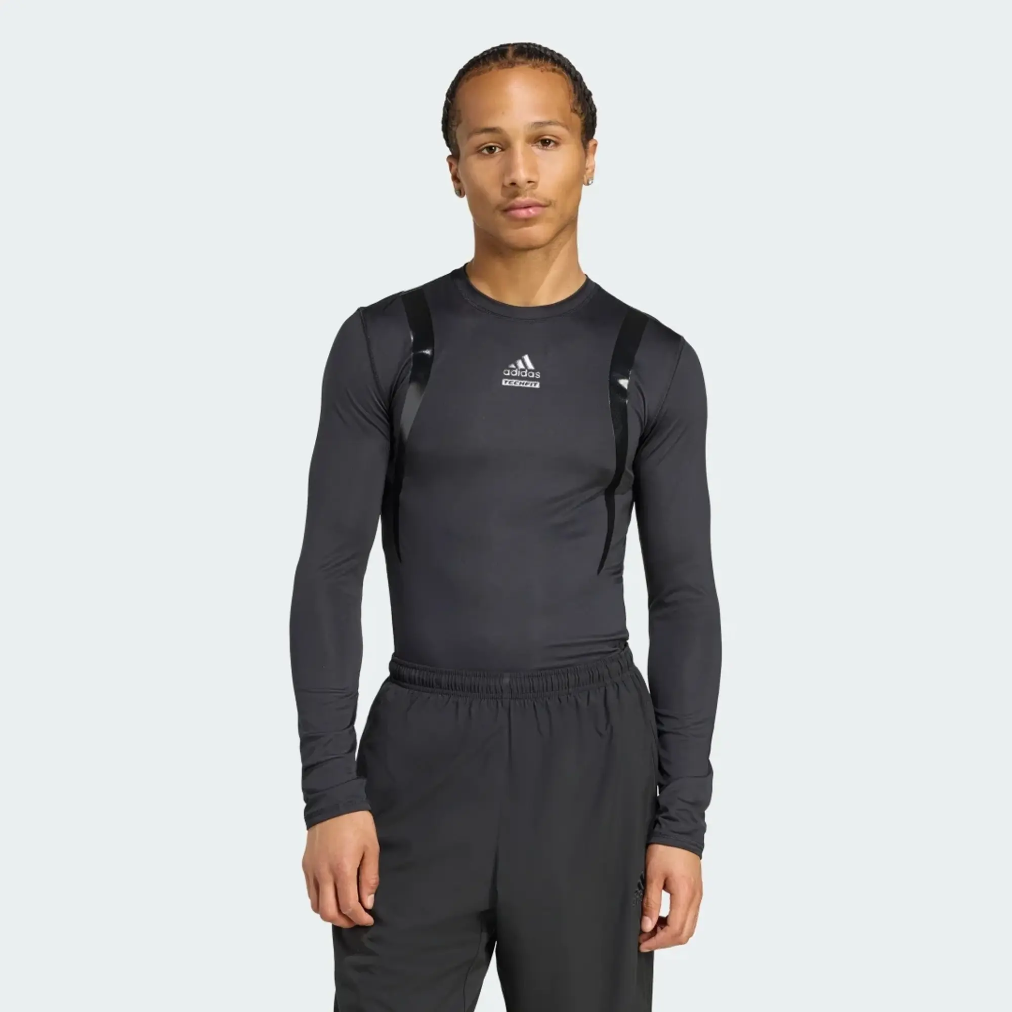 adidas TECHFIT TIGHT LONG SLEEVE T-SHIRT