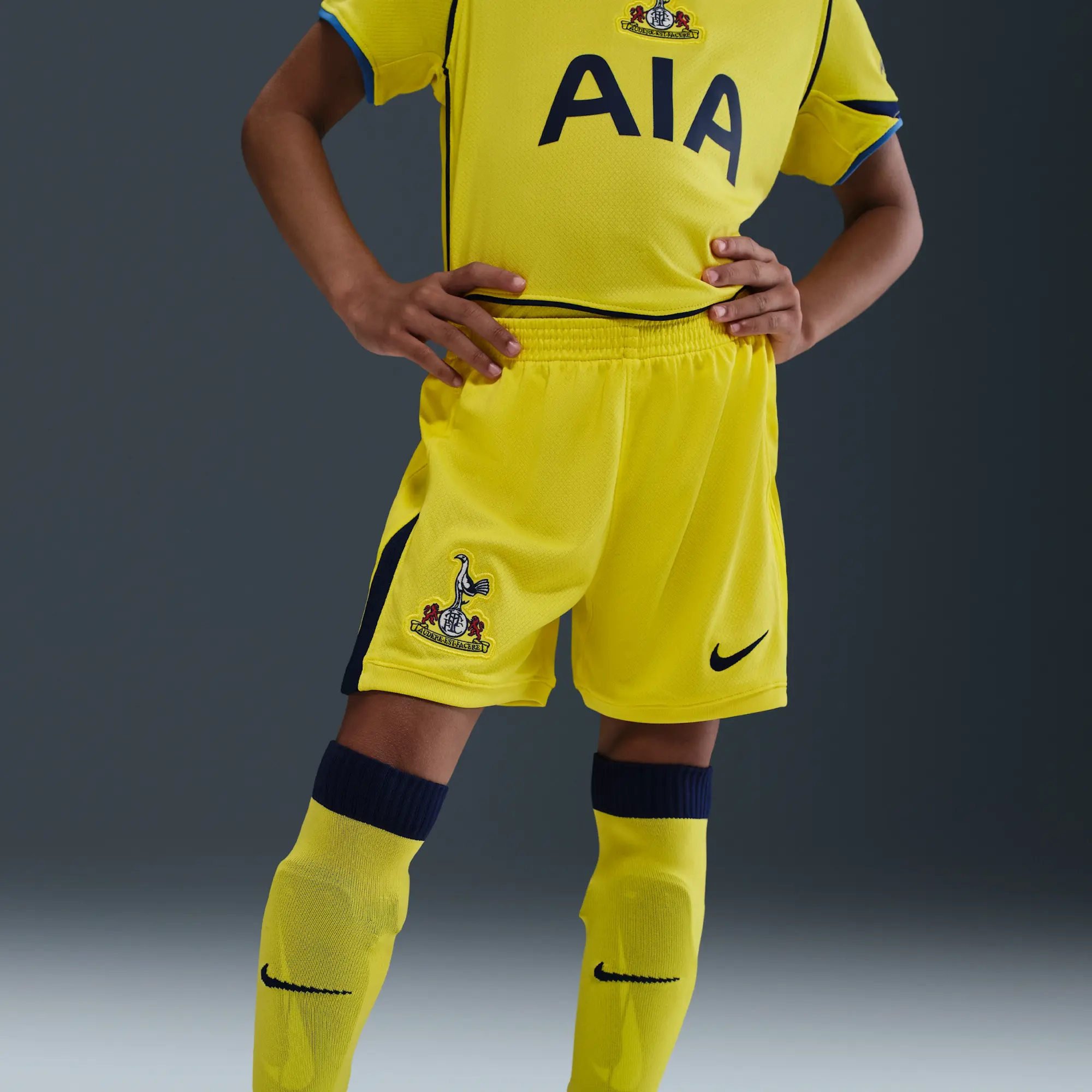Tottenham Hotspur 2025/26 Stadium Third Younger Kids' Nike Dri-FIT Total 90 Football 3-Piece Kit - Yellow - Polyester