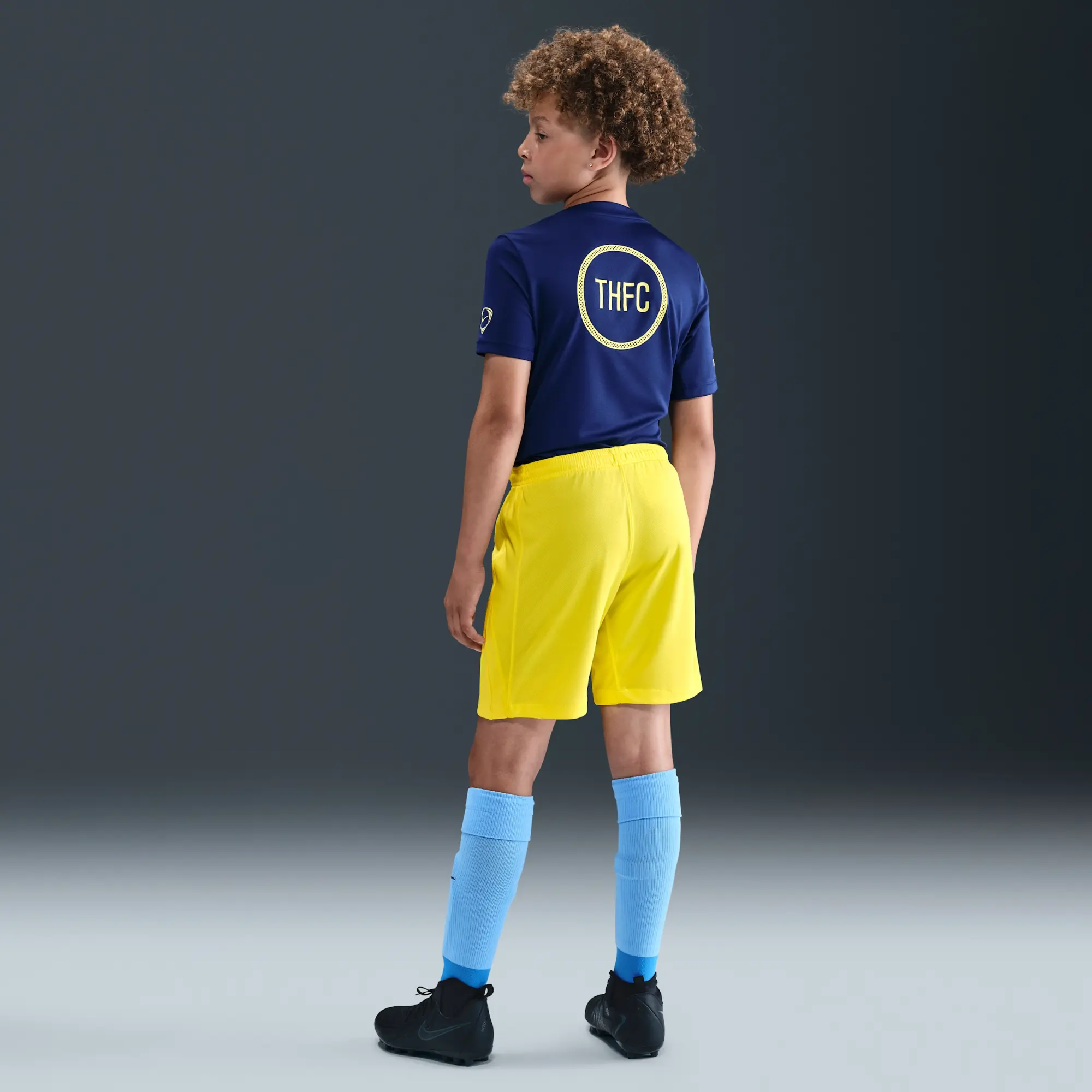 Tottenham Hotspur 2025/26 Stadium Third Older Kids' Nike Dri-FIT Total 90 Football Replica Shorts - Yellow - Polyester