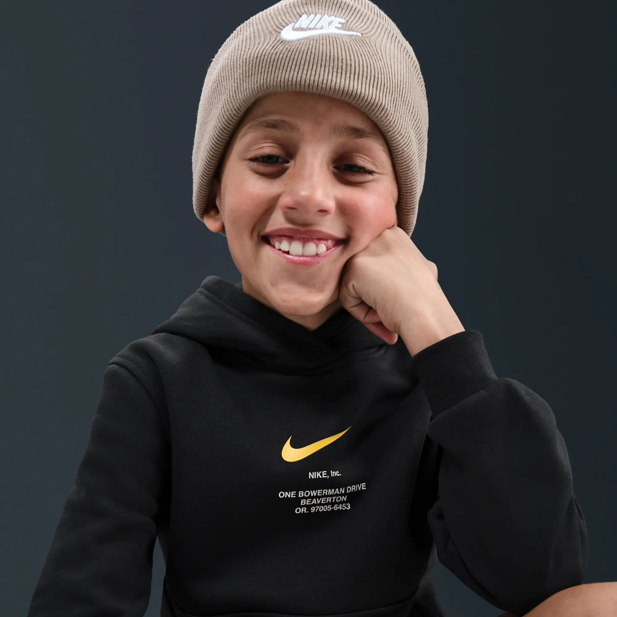 Nike Sportswear Club Fleece Older Kids' (Boys') Pullover Hoodie - Black - Cotton/Polyester