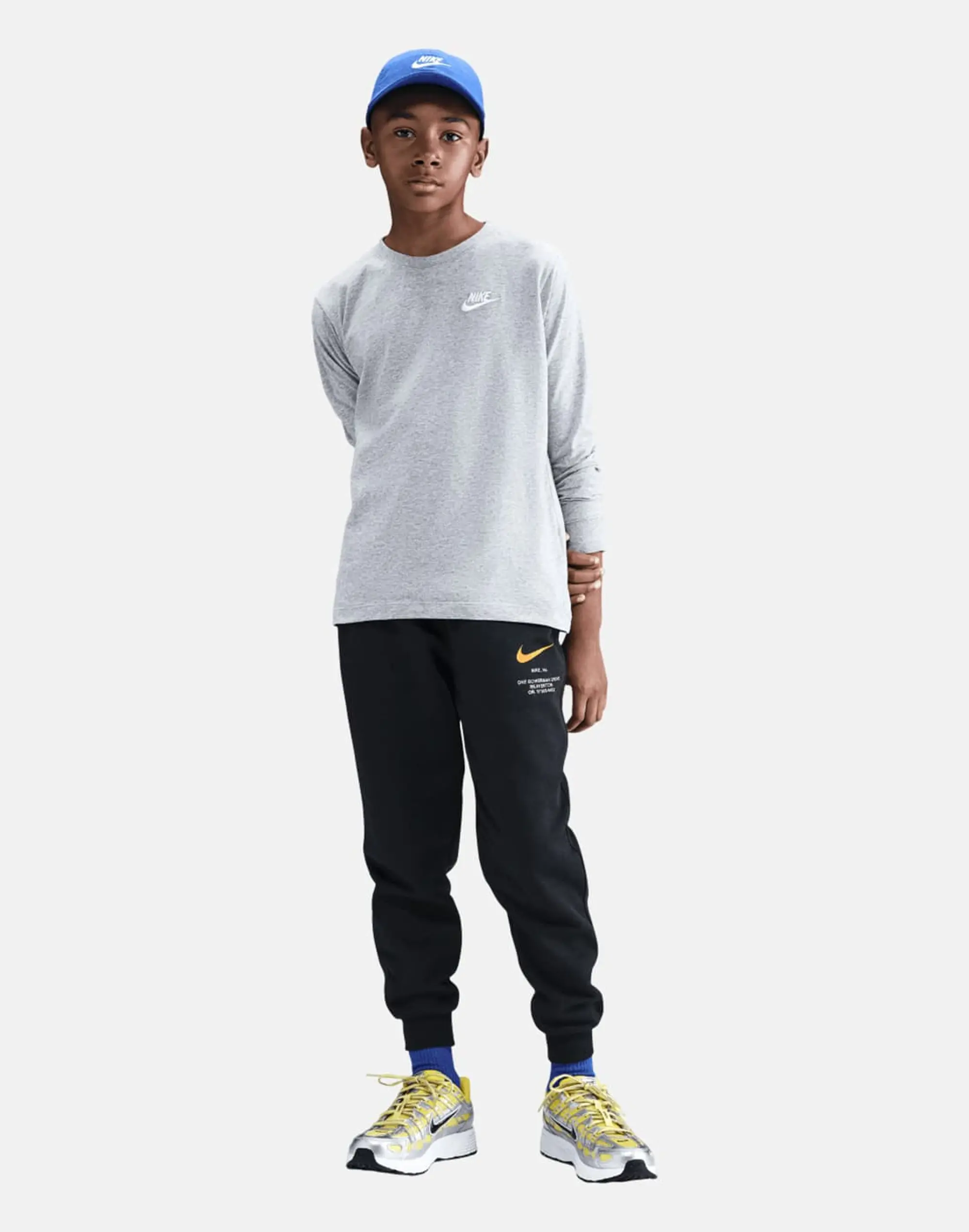 Nike Older Kids Athletic Pants in Black/Gold 