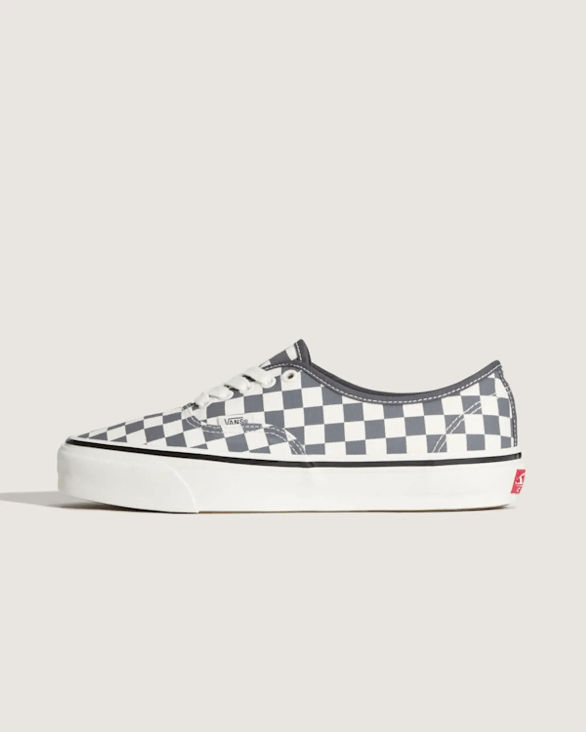 Vans - Premium Authentic Shoes, Man, Black