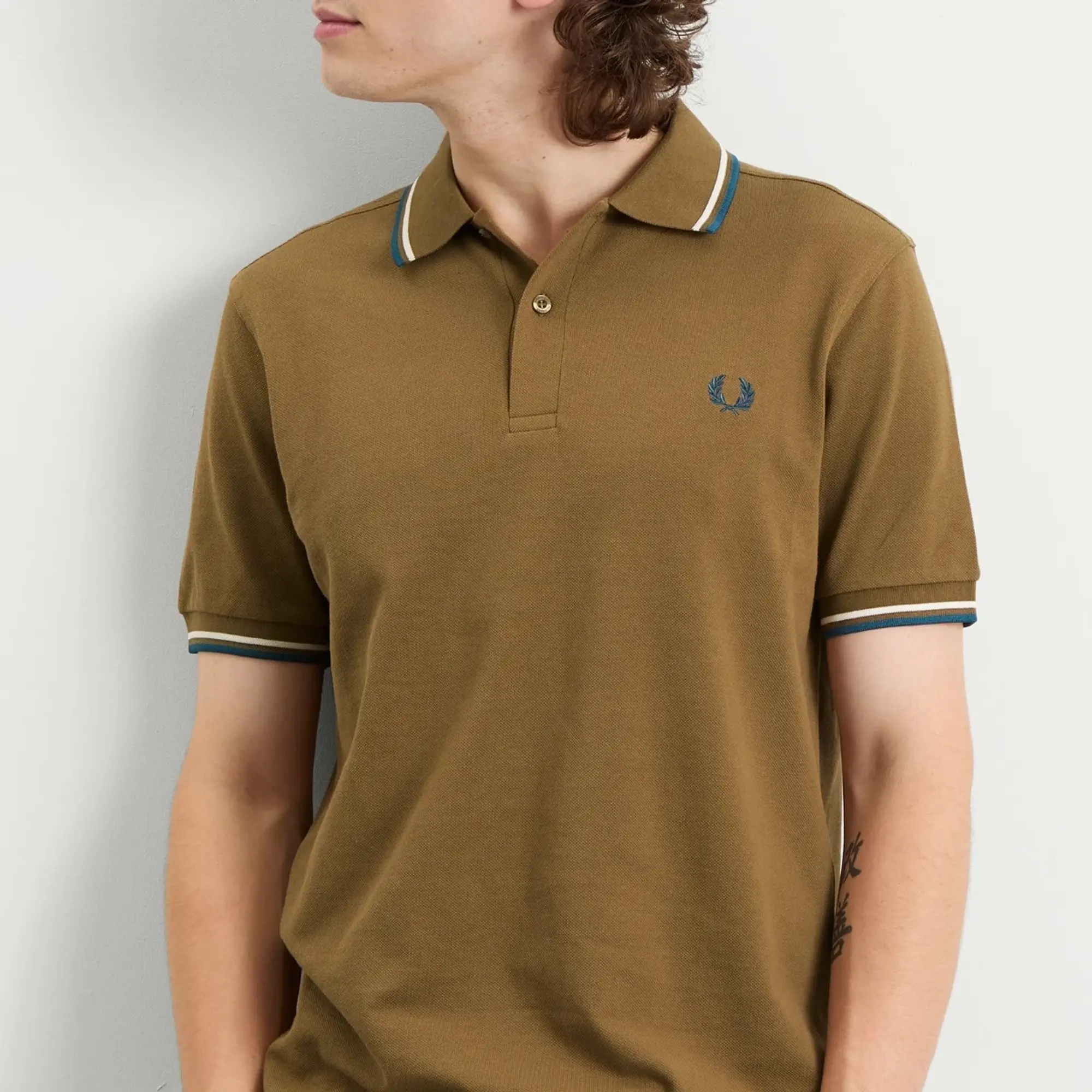 Fred Perry Men's Twin Tipped Polo Shirt Shdstn/Ecr/Dkpet