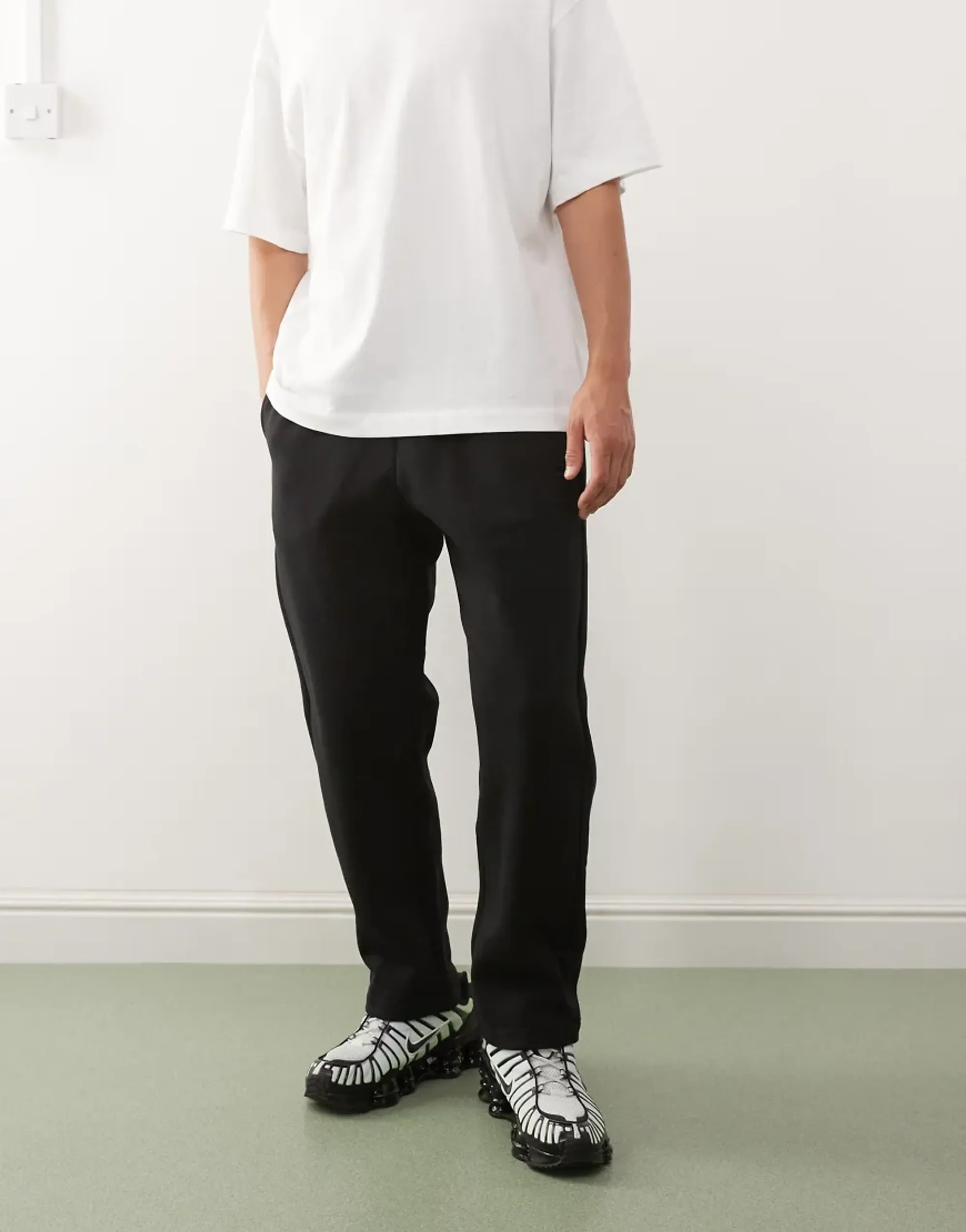 Champion Barrel Joggers In Black