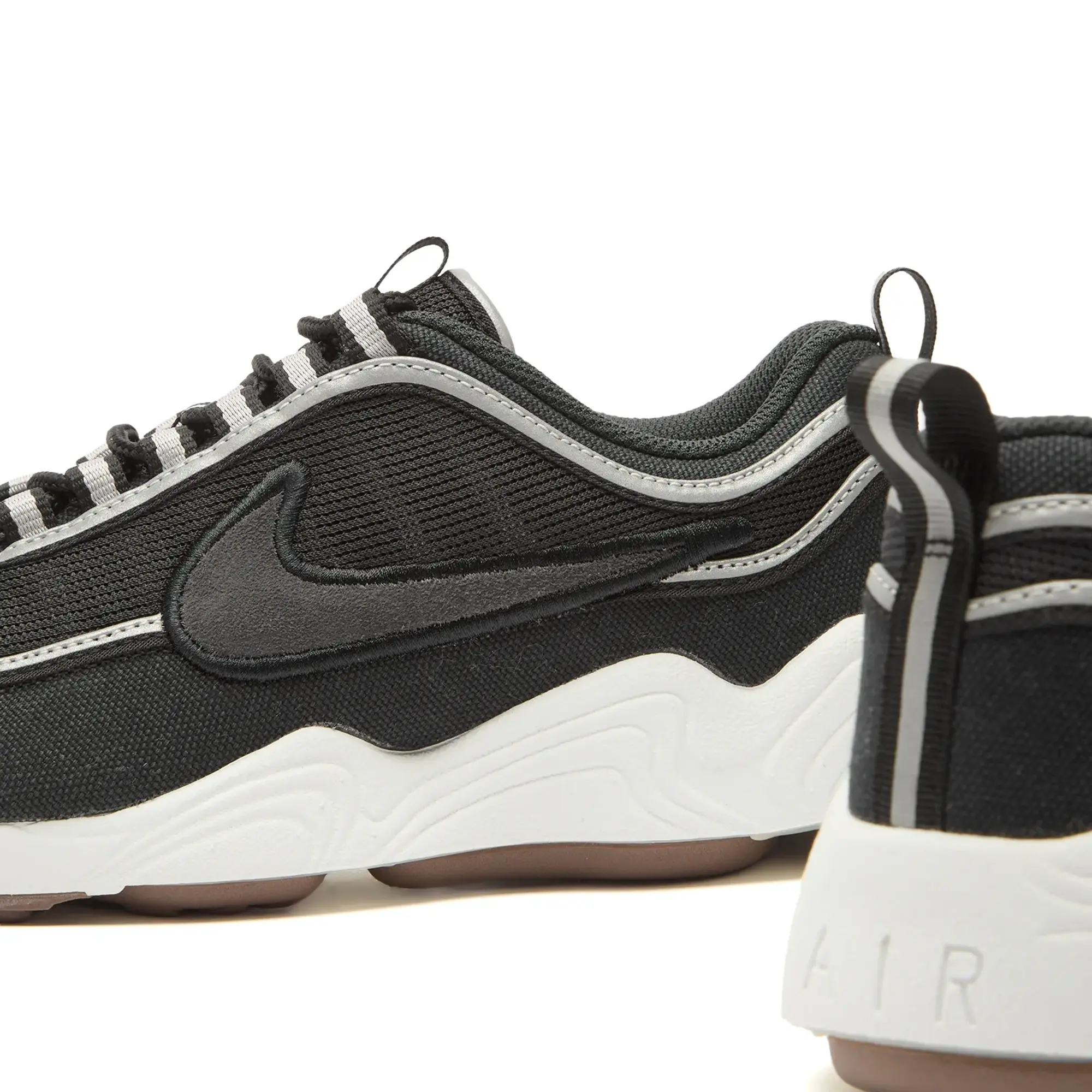 Nike Men's Air Zoom Spiridon Sneaker Noir/Purple/Silver