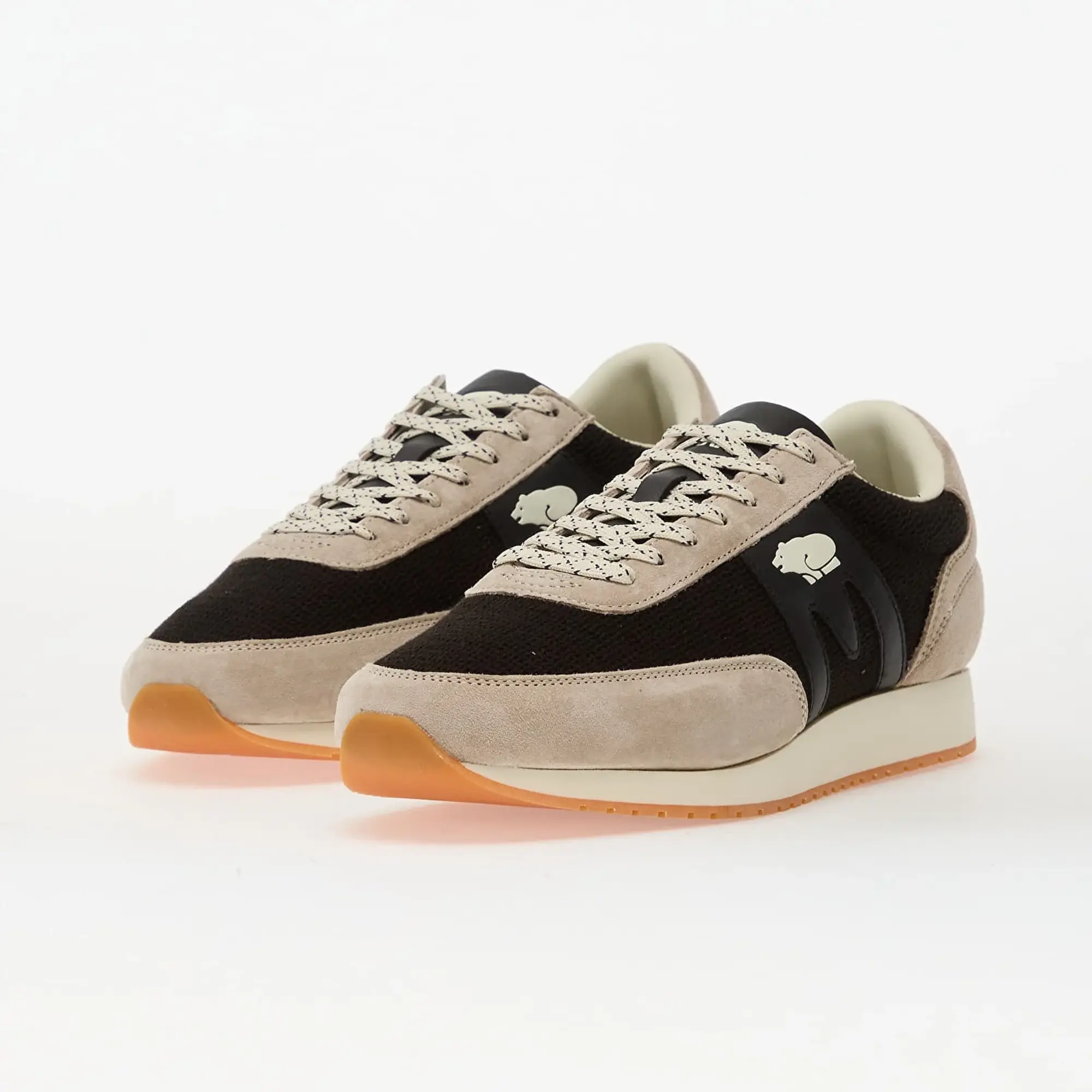 Sneakers Karhu Albatross 82 Silver Lining/ Jet Black Eur 43.5