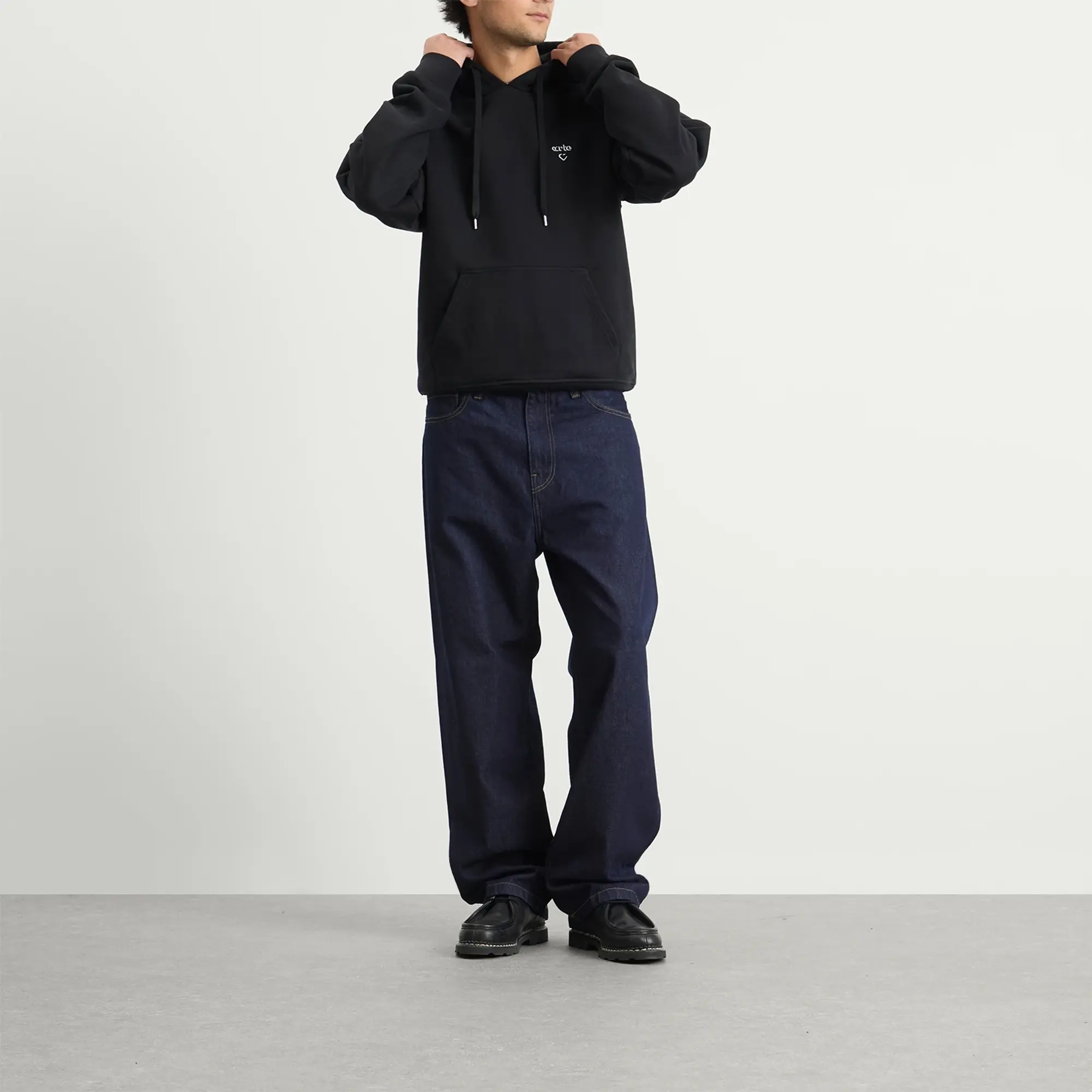 Arte Men's Heart Logo Hoodie Black