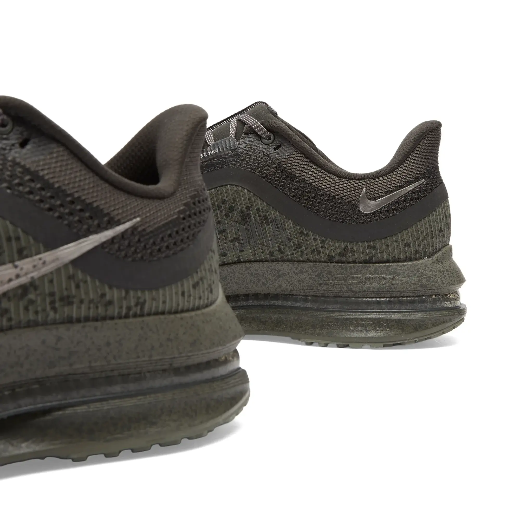 Nike Men's Pegasus Premium Sp Sneaker Loden/Ash/Charcoal
