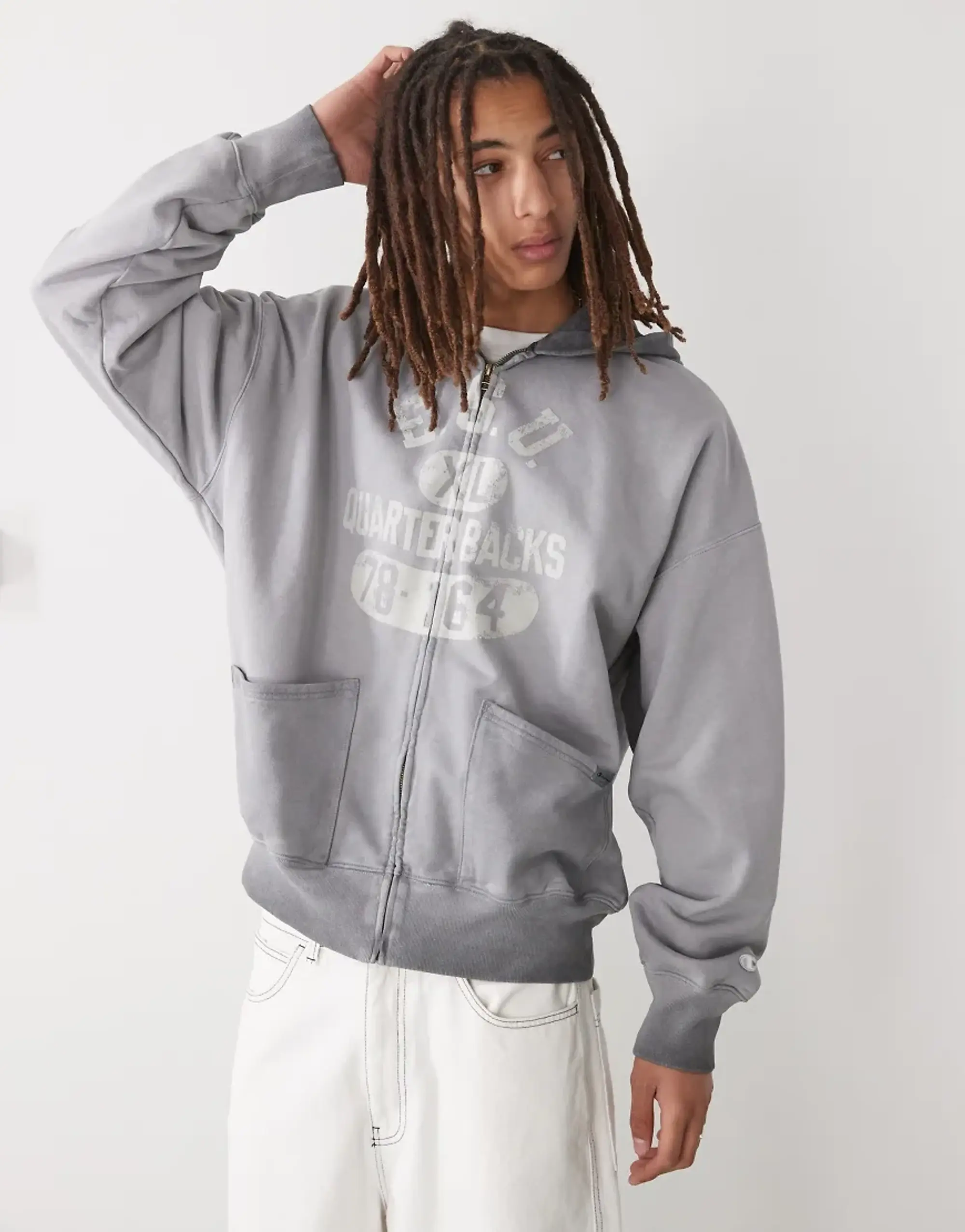 Champion Graphic Hoodie In Washed Black