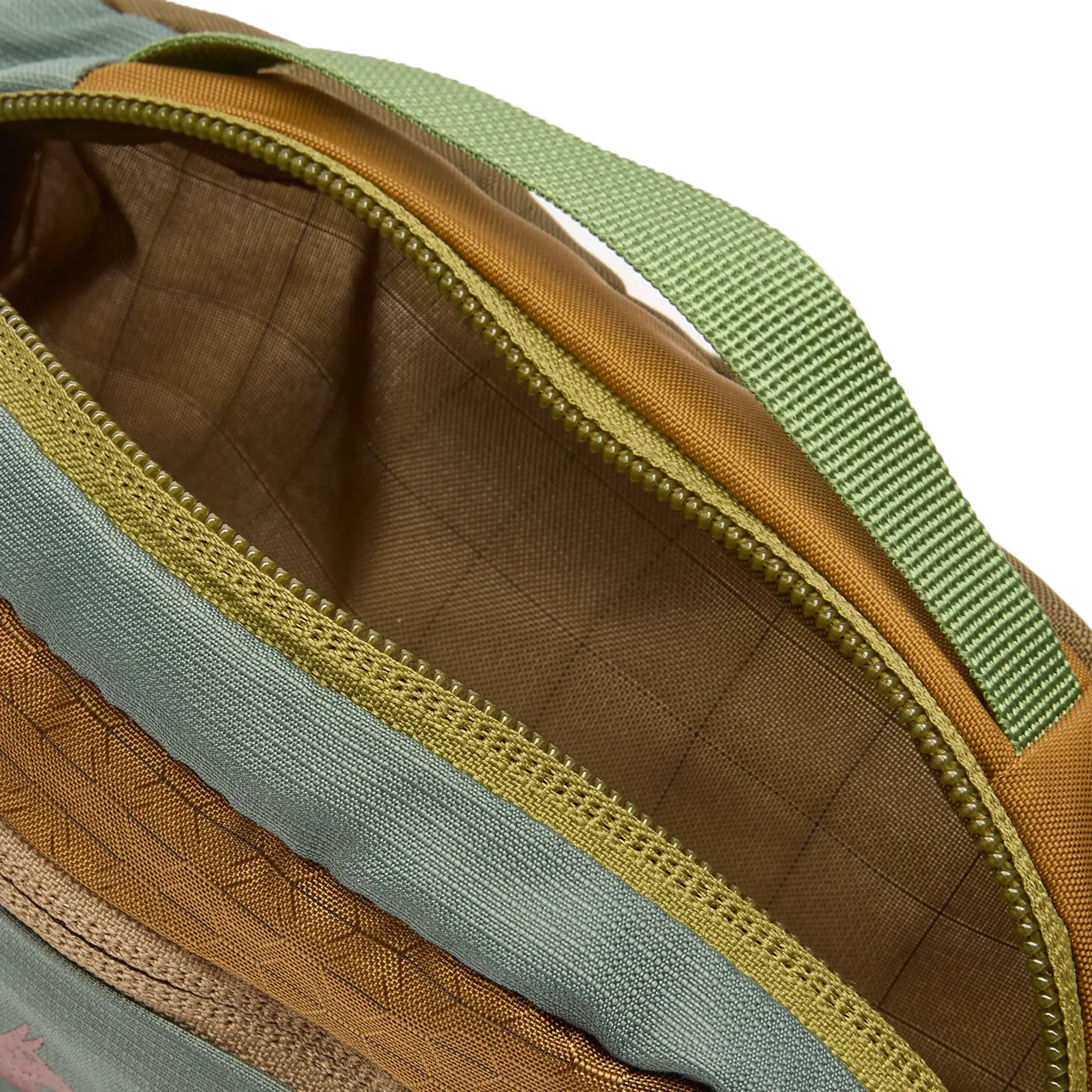 Cotopaxi Kapai 1.5L Hip Pack Del Dia Earth