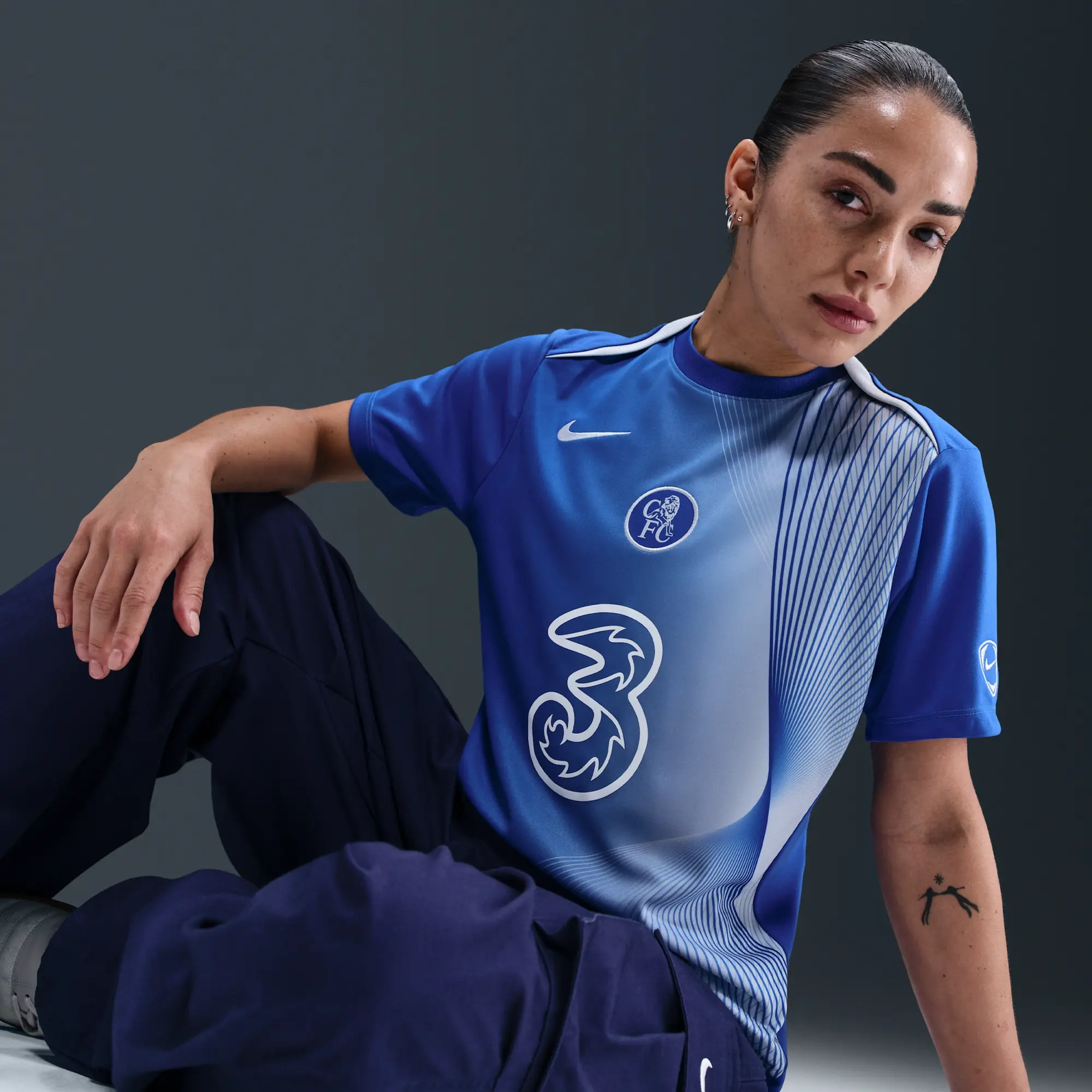 Chelsea F.C. Academy Pro Third Women's Nike Dri-FIT Total 90 Football Pre-Match Top - Blue - Polyester