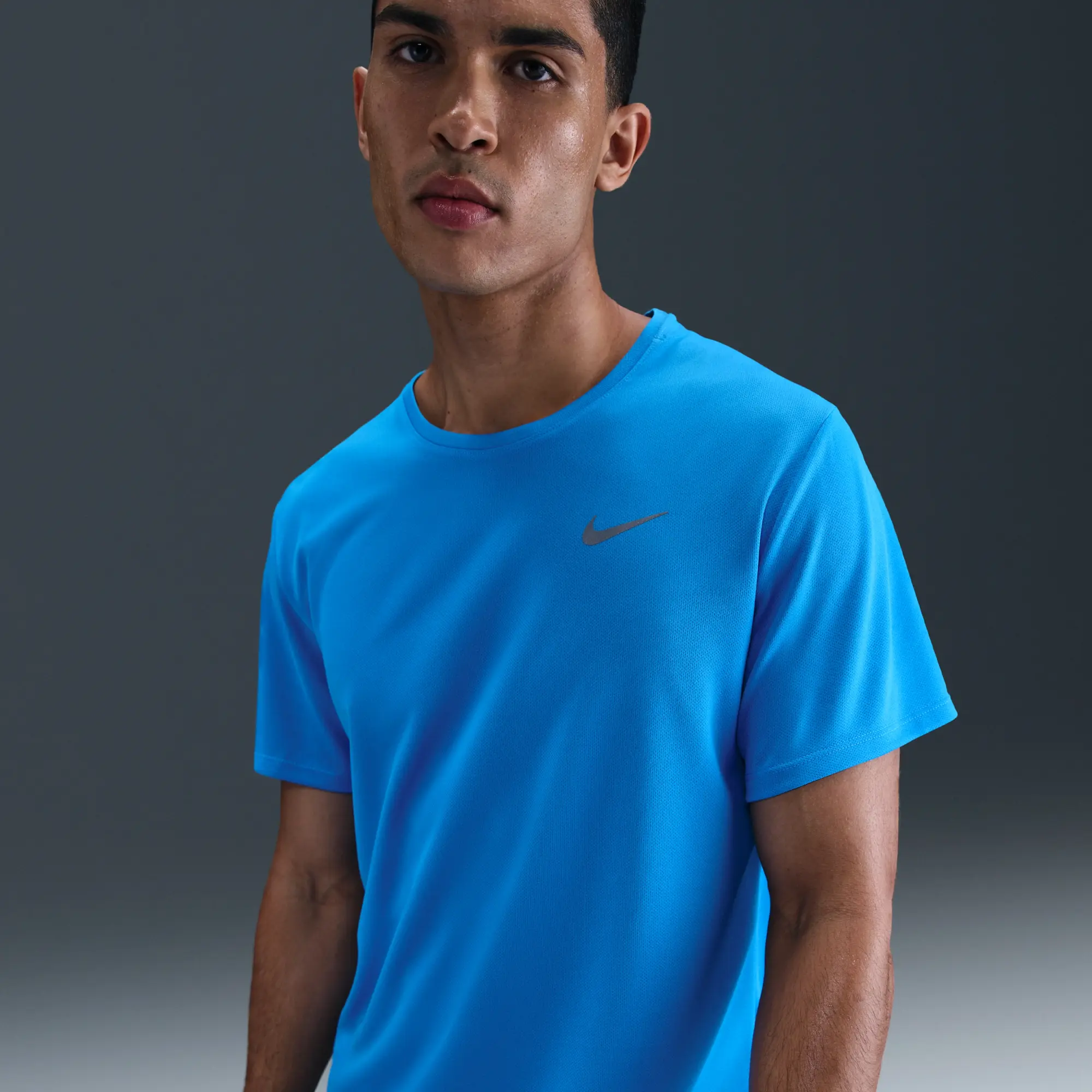 Nike Miler Men's Dri-FIT UV Short-Sleeve Running Top - Blue - Recycled Polyester