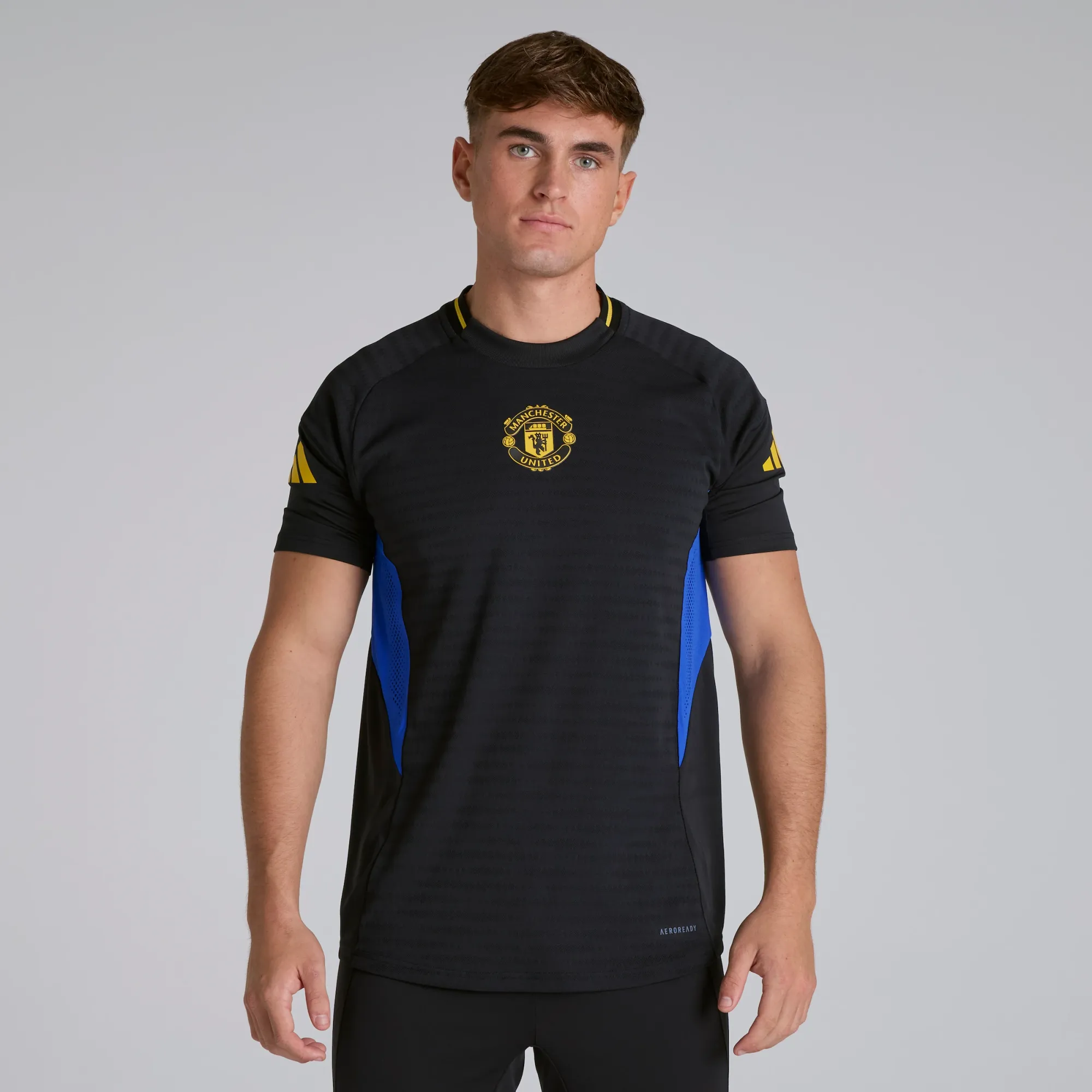 Manchester United Tiro 25 Pro Training Jersey