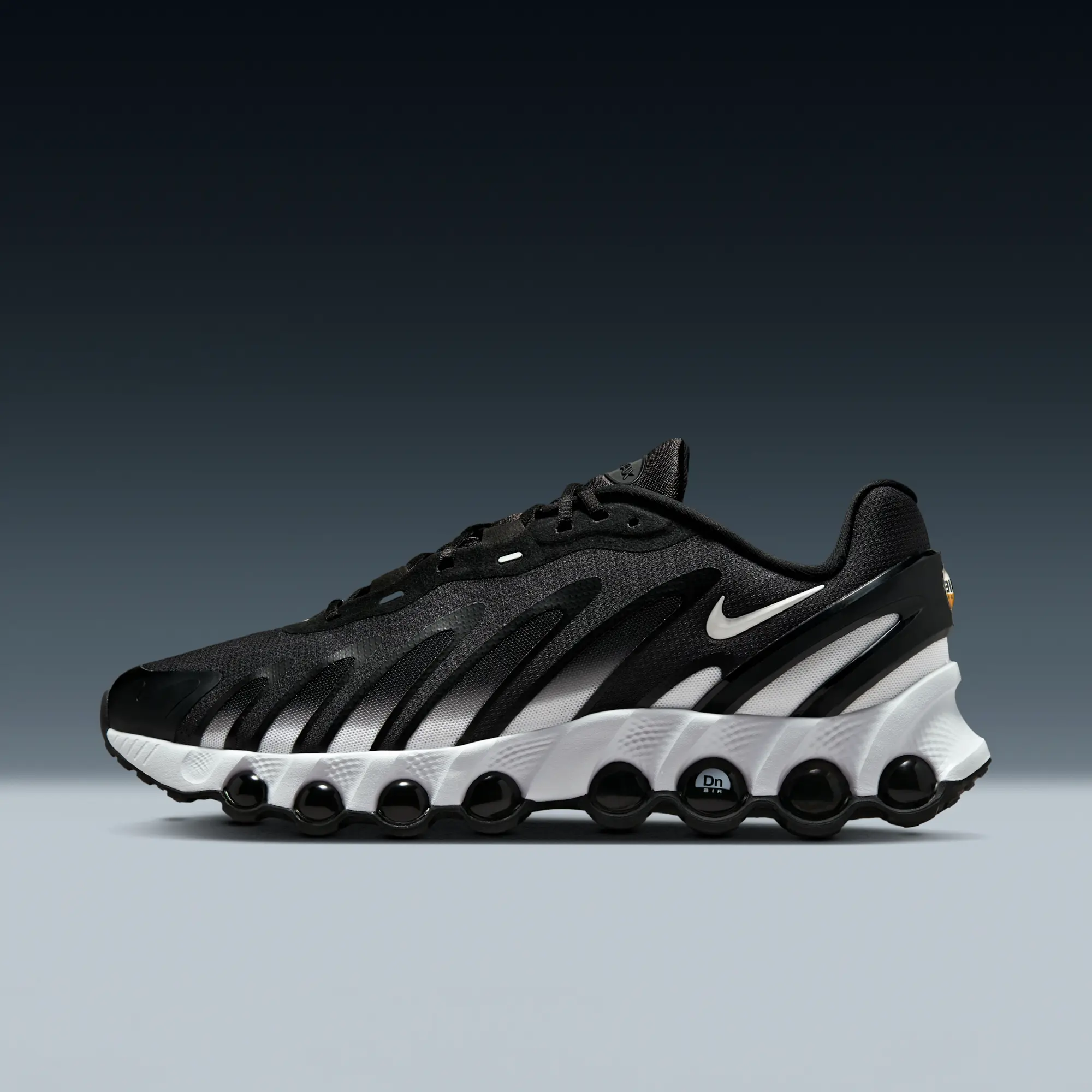 Nike Air Max Dn8 Men's Shoes - Black