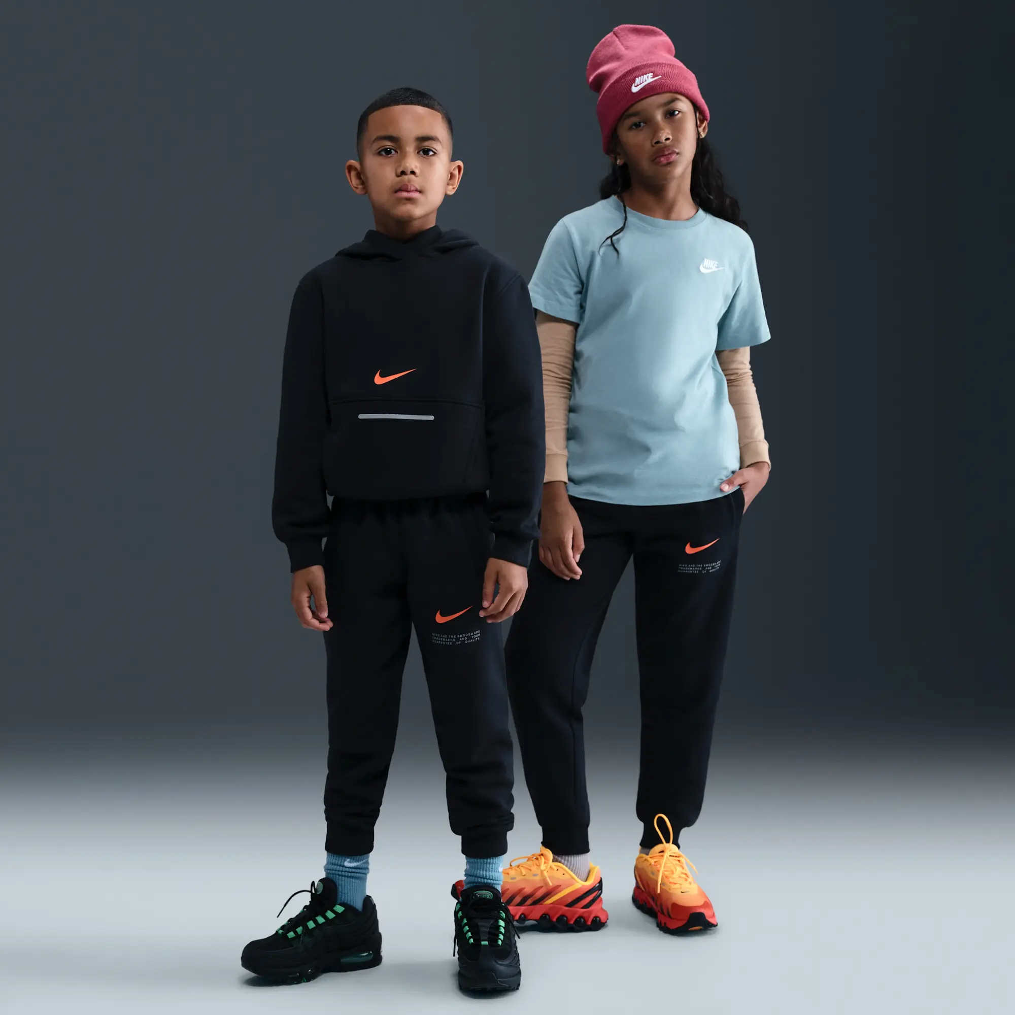 Nike Sportswear Club Fleece Older Kids' Joggers - Black - Cotton/Polyester