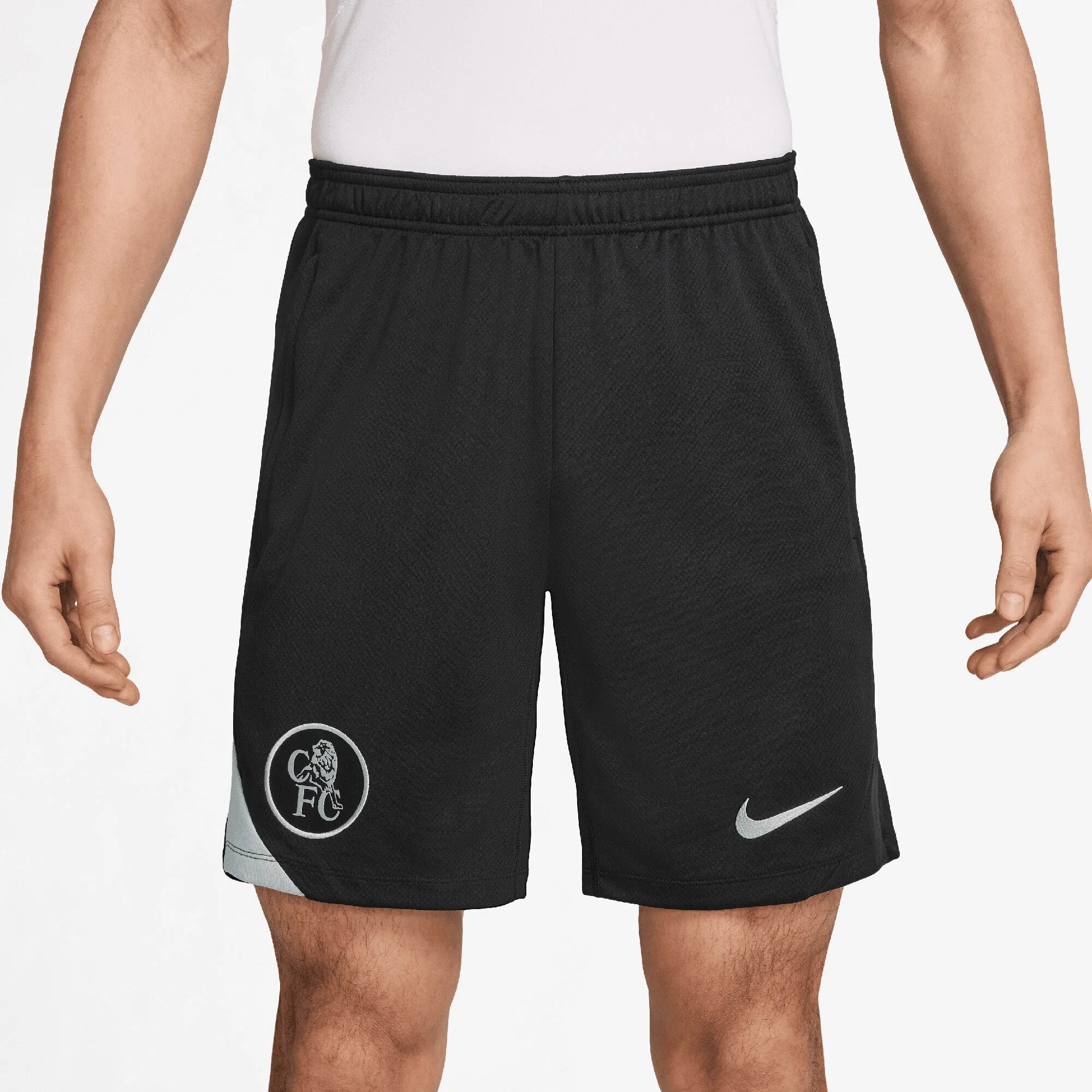 Chelsea Nike Strike Training Shorts - Black