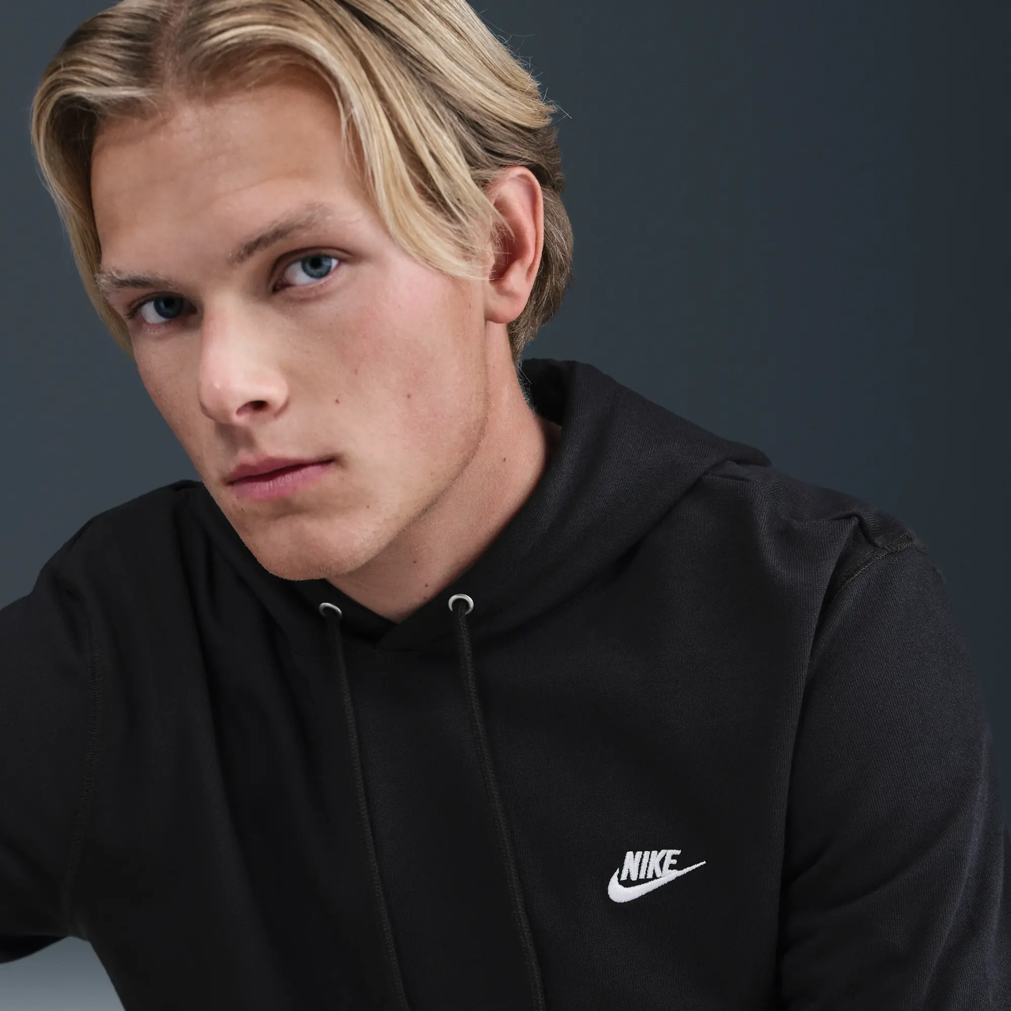 Nike Sportswear Club Men's Knit Pullover Hoodie - Black