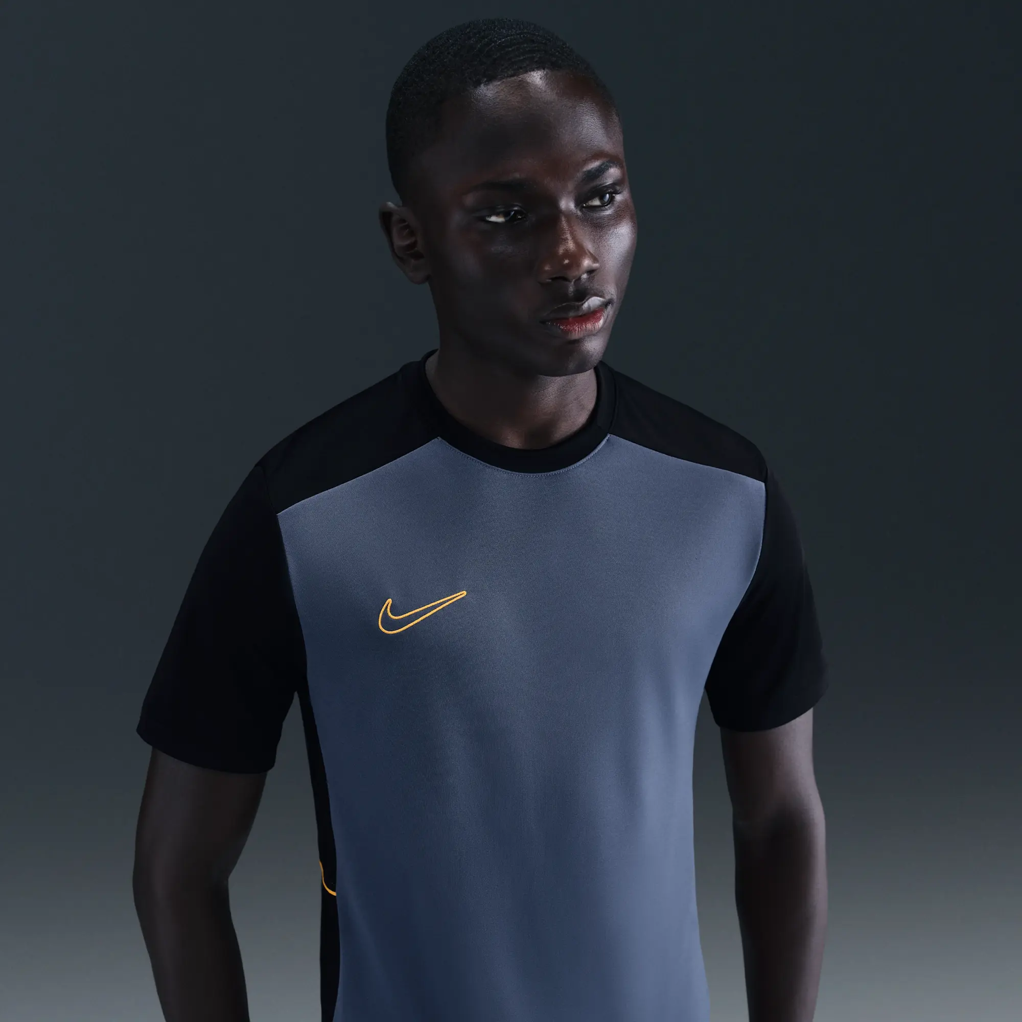 Nike Academy Men's Dri-FIT Short-Sleeve Football Top - Blue - Recycled Polyester