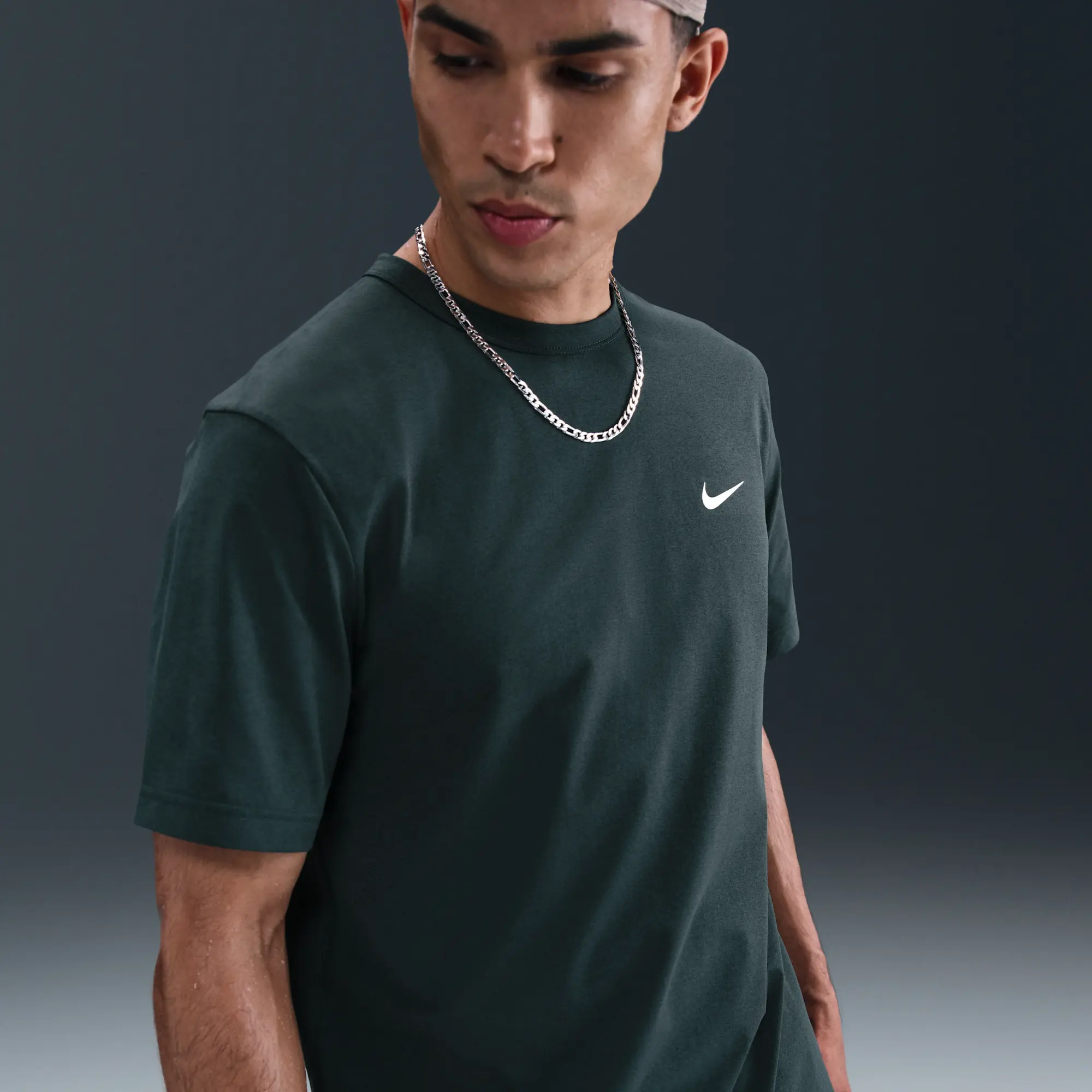 Nike Hyverse Men's Dri-FIT UV Short-sleeve Versatile Top - Green - Recycled Polyester Minimum