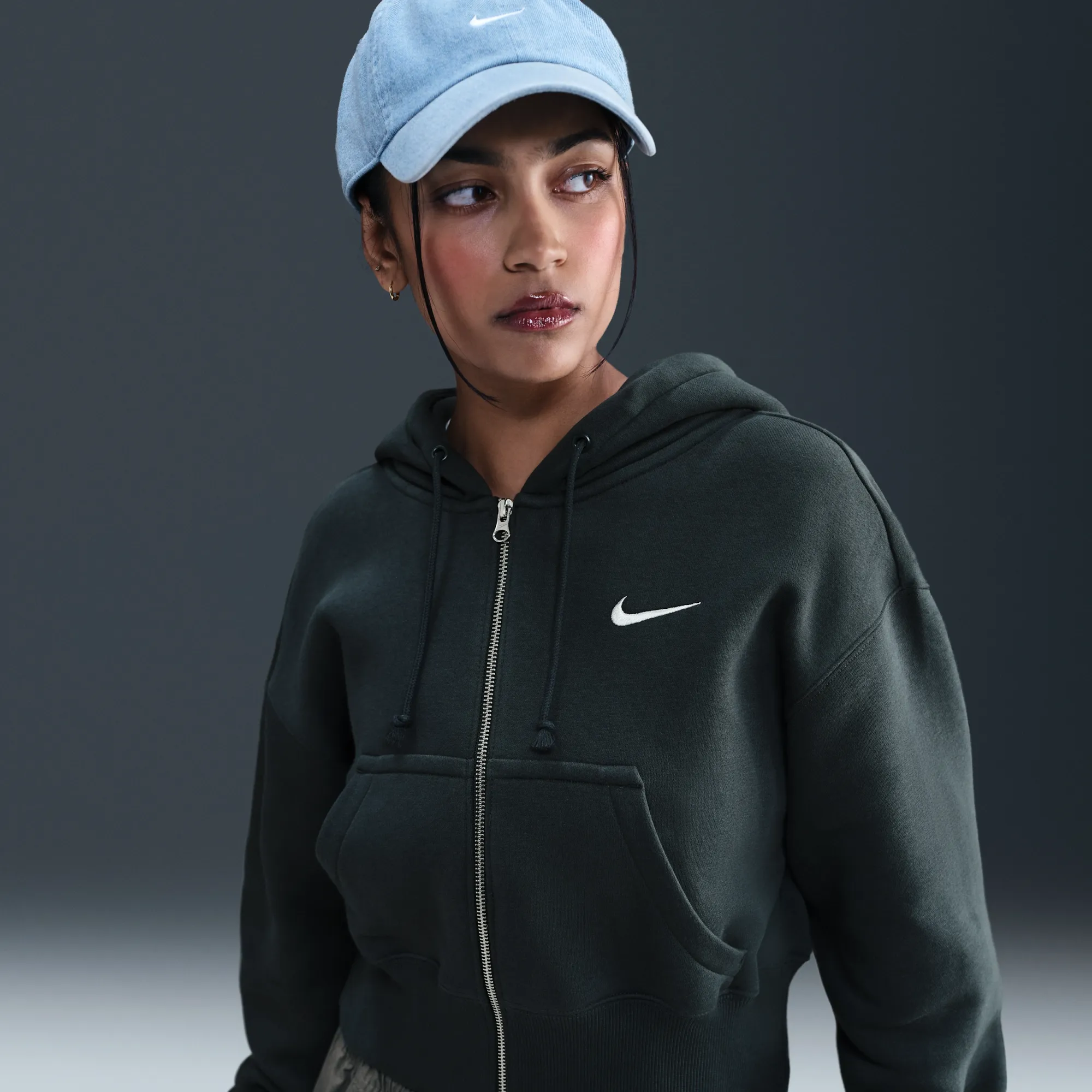 Nike Sportswear Phoenix Fleece Loose Full-Zip Cropped Hoodie - Green - Fleece > Phoenix Fleece