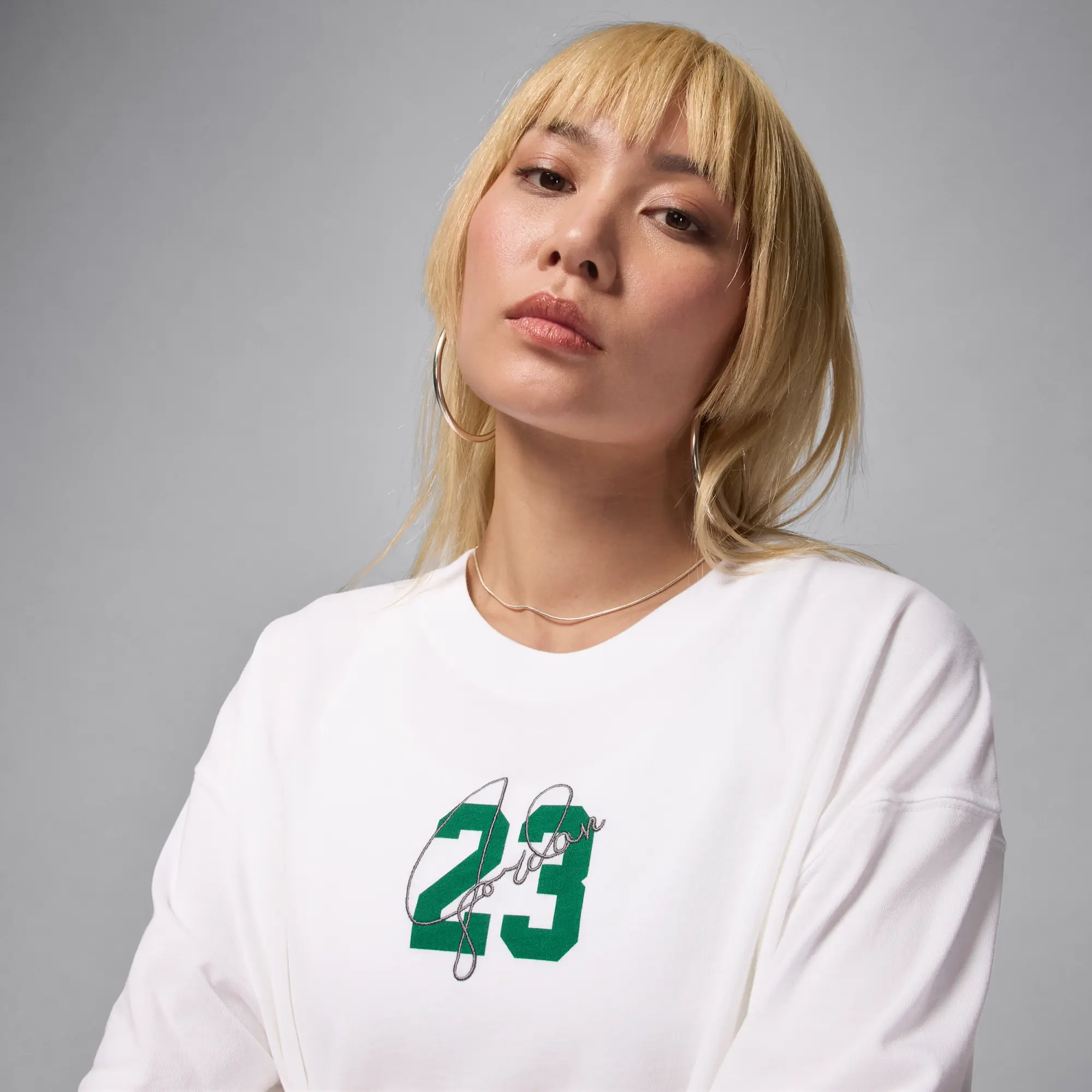 Nike Jordan Essentials Women's Short-Sleeve Graphic T-Shirt - White