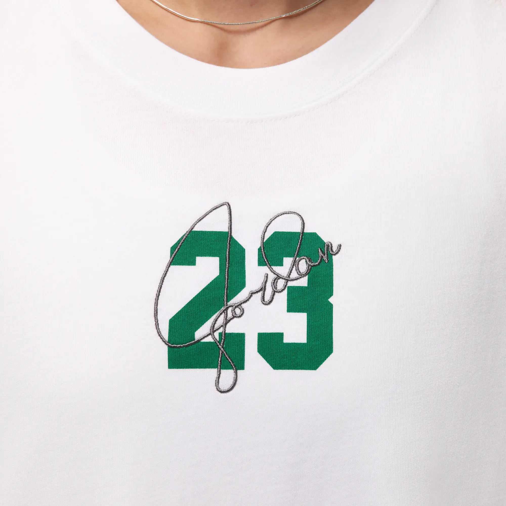 Nike Jordan Essentials Women's Short-Sleeve Graphic T-Shirt - White