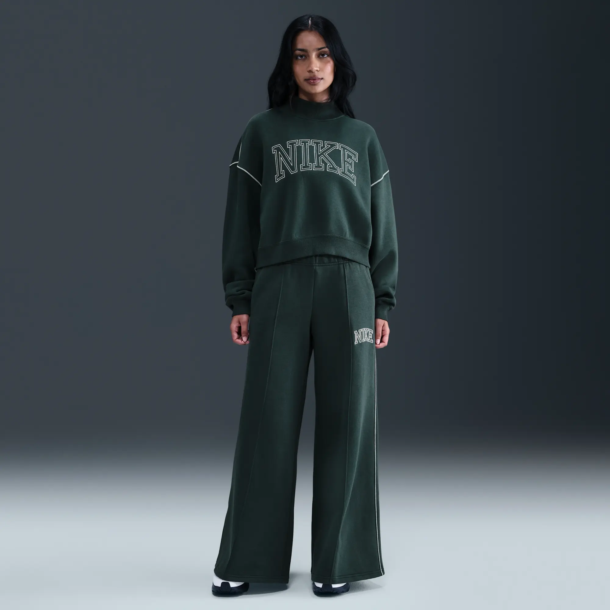 Nike Sportswear Phoenix Fleece Women's Mock-Neck Sweatshirt - Green - Fleece