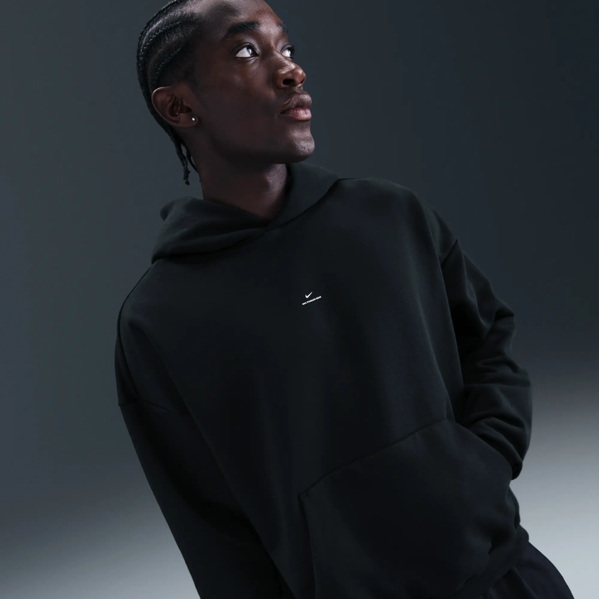 Nike Standard Issue Therma-FIT Brushed Basketball Pullover Hoodie - Black - Fleece