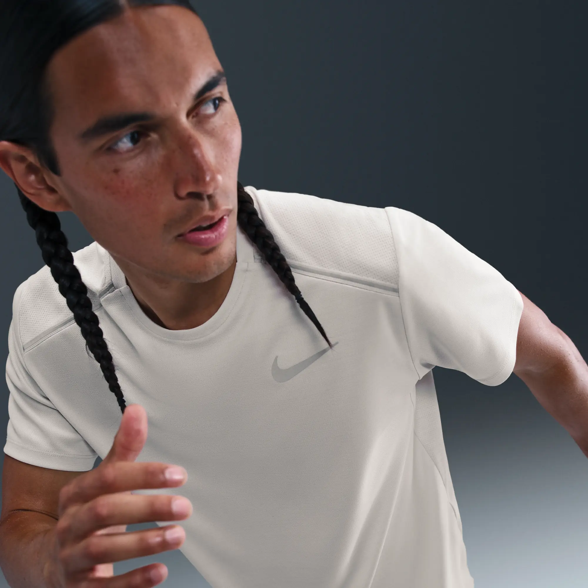 Nike Miler Men's Short-Sleeve Running Top - Grey