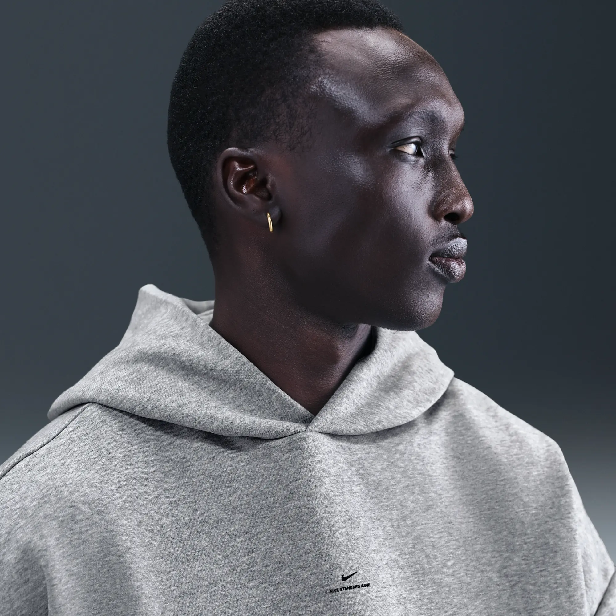 Nike Standard Issue Therma-FIT Brushed Basketball Pullover Hoodie - Grey - Fleece