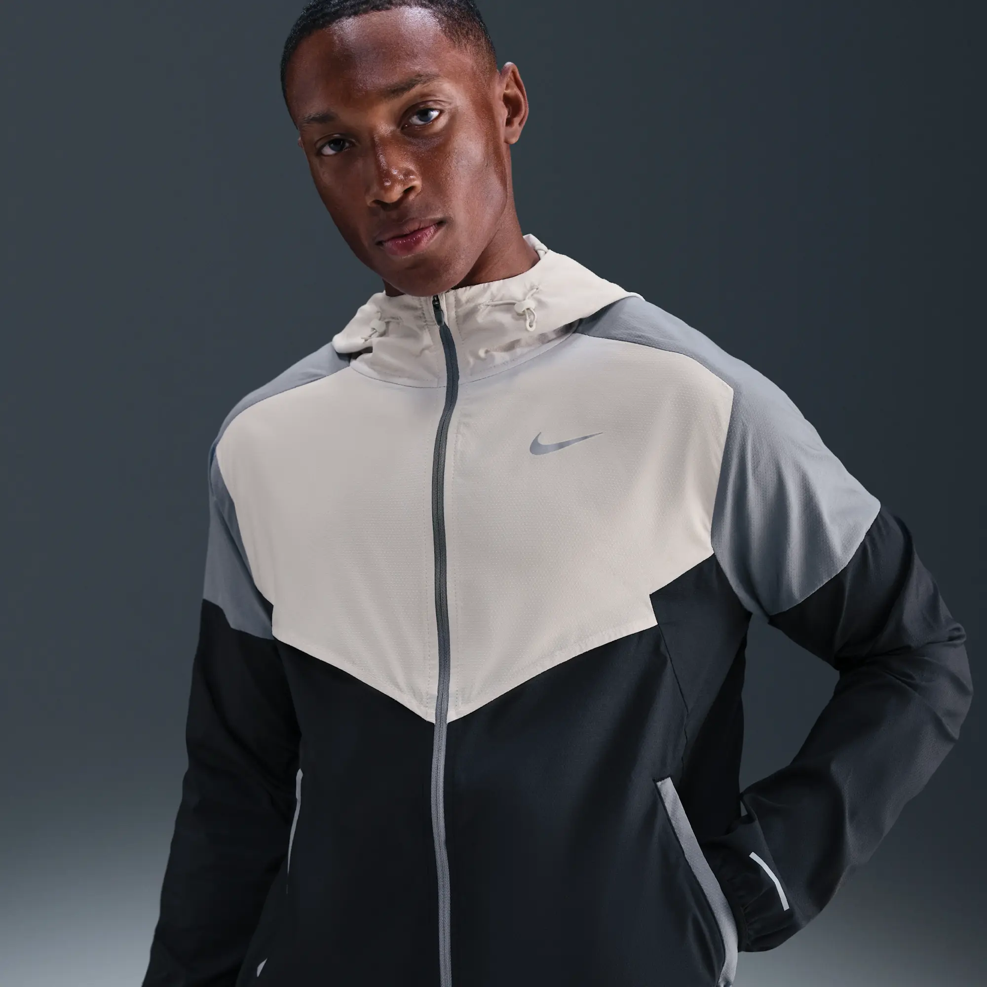 Nike Impossibly Light Windrunner Men's Running Jacket - Grey - Recycled Polyester Minimum