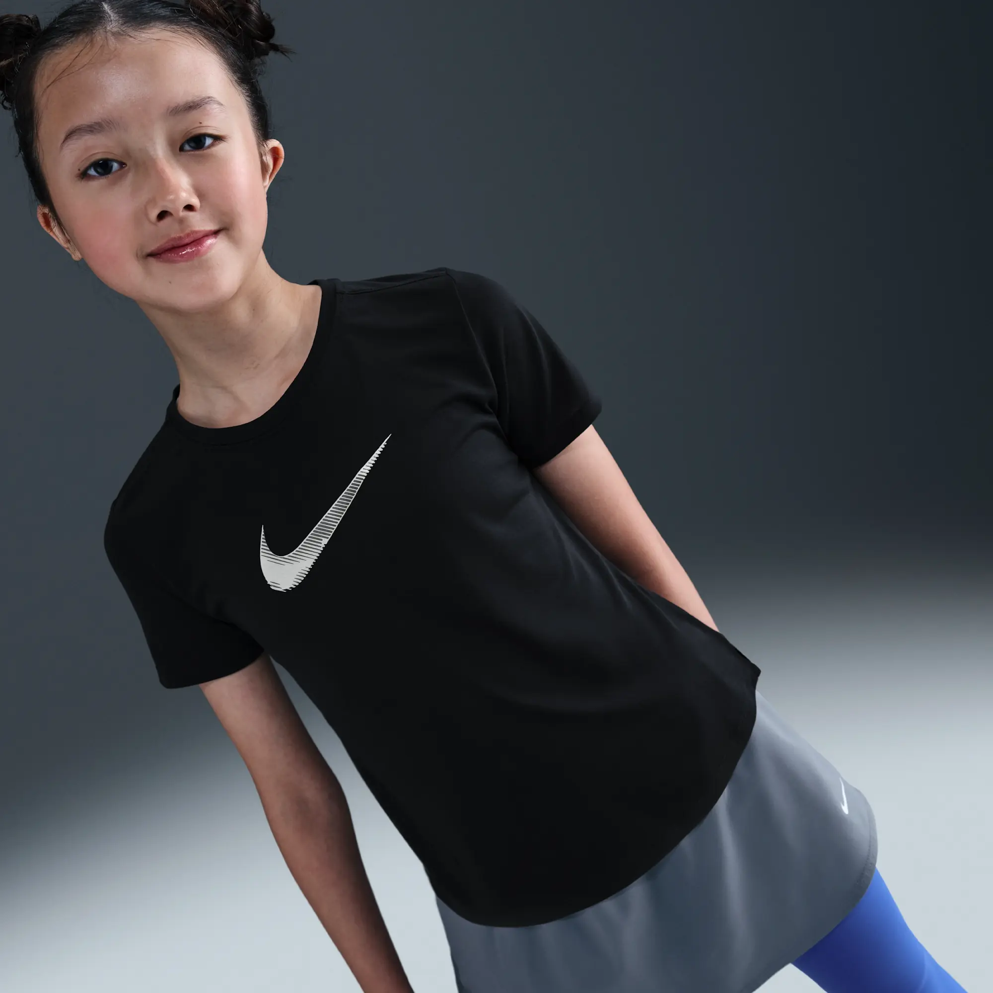 Nike One Classic Girls' Short-Sleeve Top - Black - Recycled Polyester