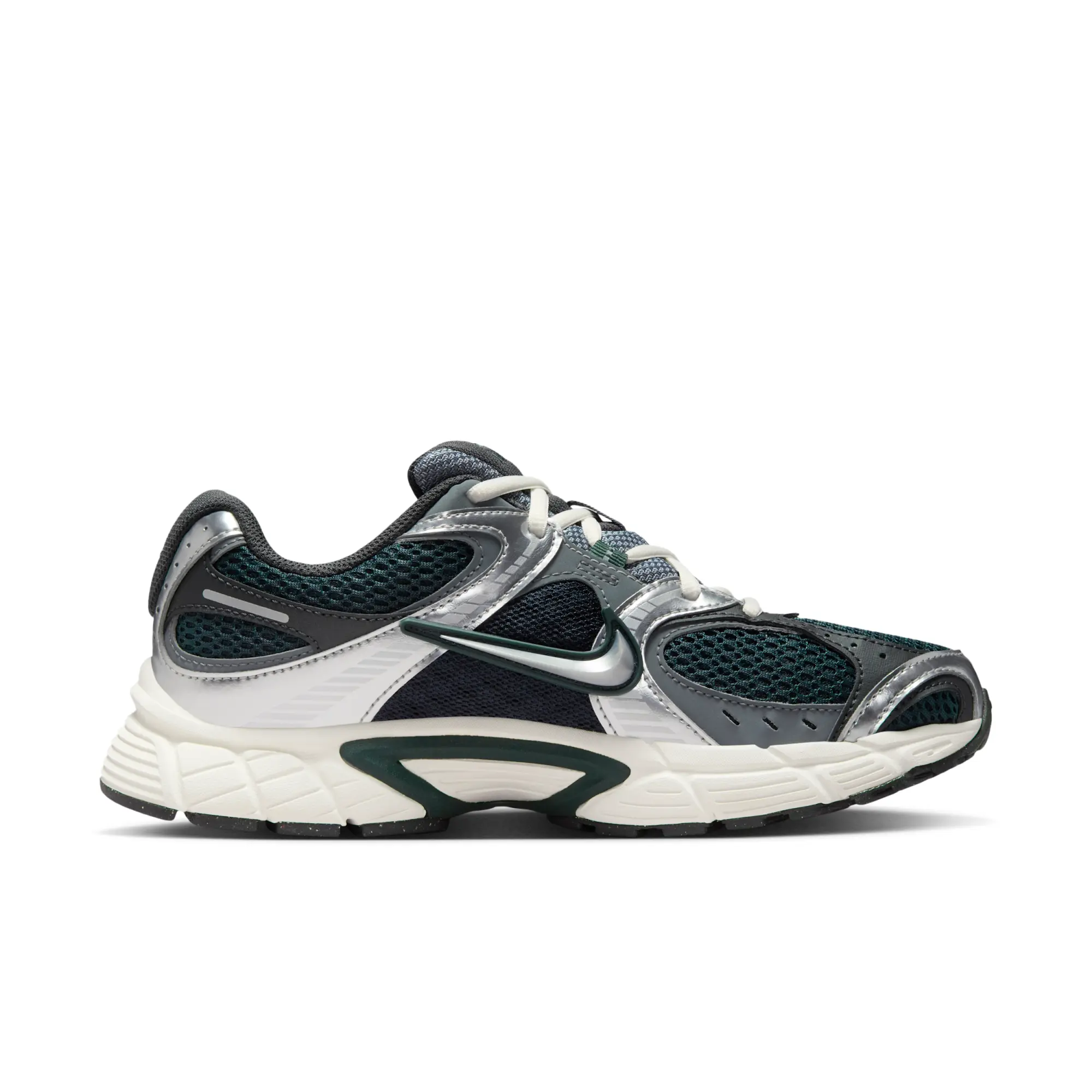 Nike V5 RNR Women's Shoes - Green - Recycled Content Minimum