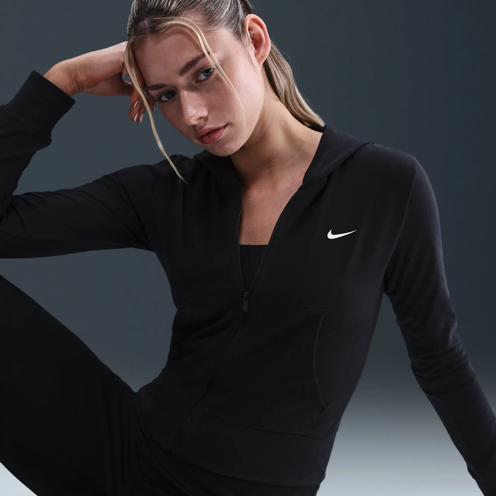 Nike Sportswear Women's Full-Zip Hooded Long-Sleeve Top - Black - Synthetics