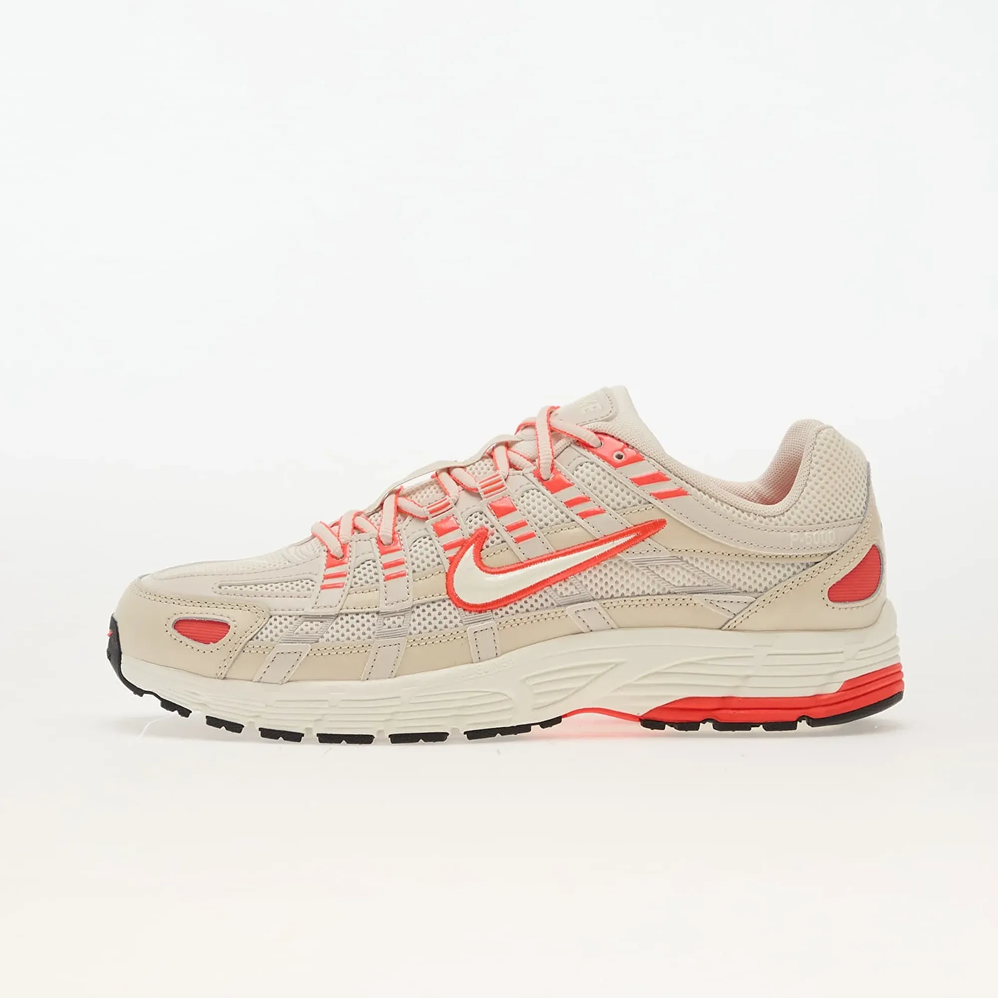Sneakers Nike P-6000 Brt Crimson/ Soft Pearl-Lt Orewood Brn-Black-Mtlc Silver-Brt Crimson Eur 45.5