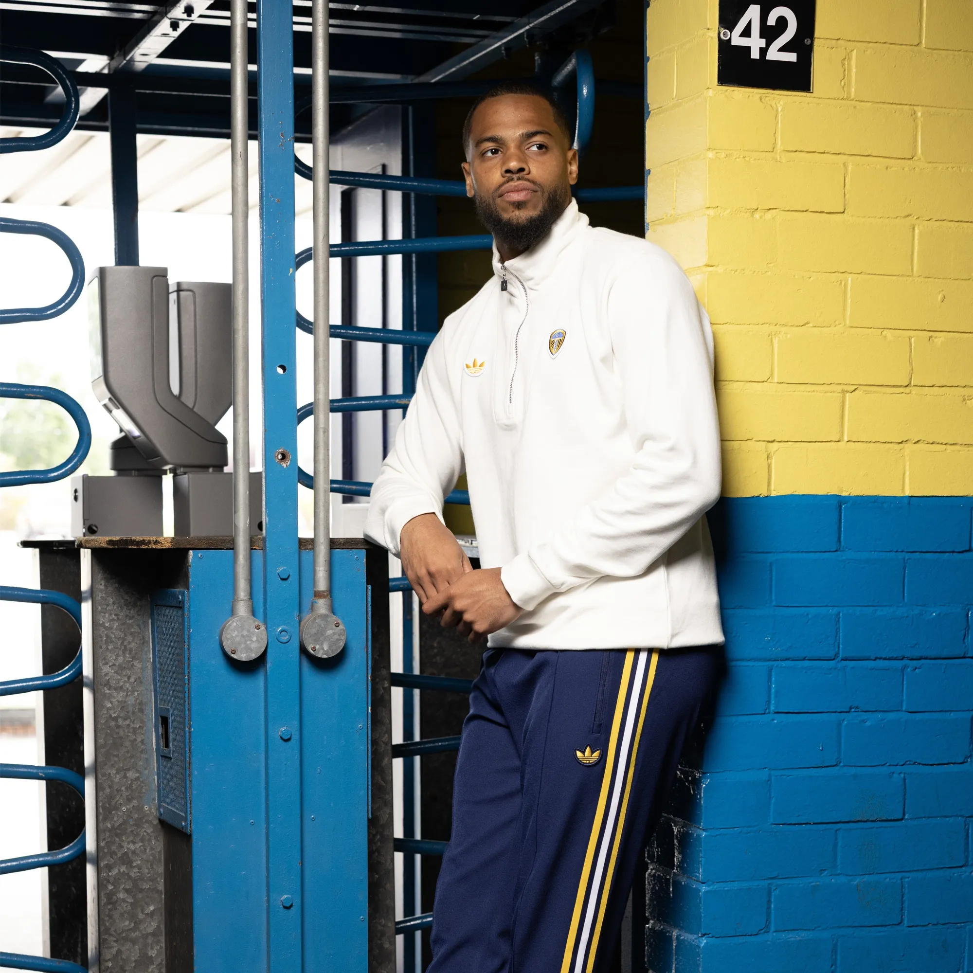 Leeds United adidas Icon Half Zip Pullover - White