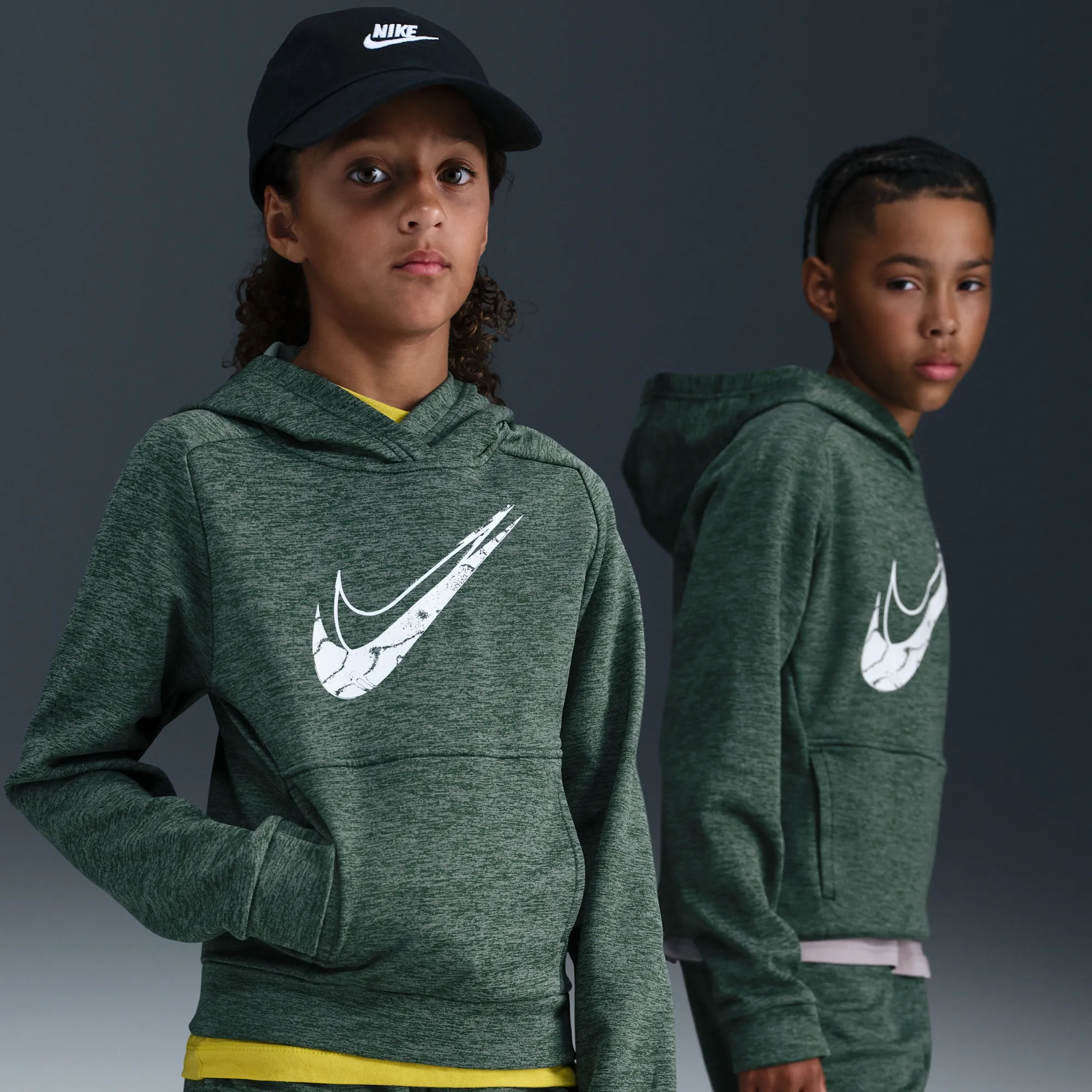 Nike Multi Stain Repel Older Kids' Therma-FIT Hoodie - Green - Fleece