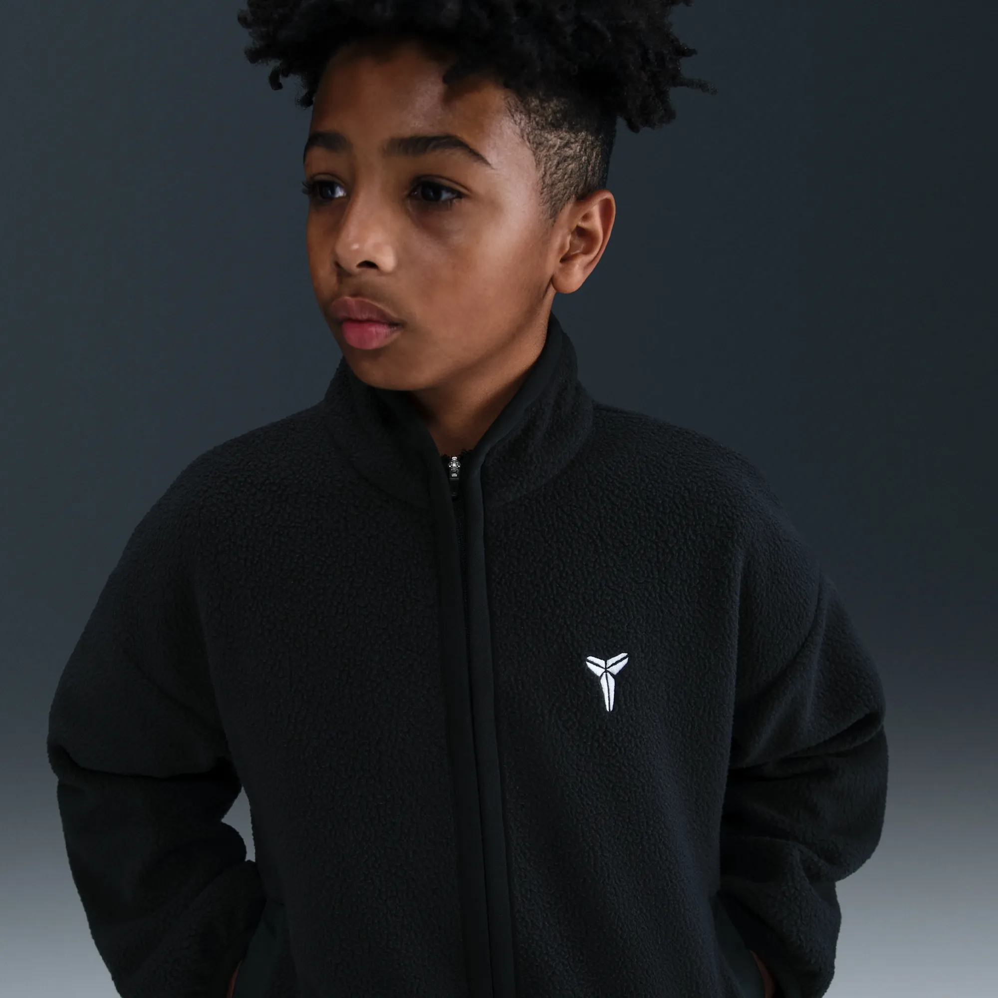 Nike Kobe Older Kids' Winterised Basketball Top - Black - Polyester