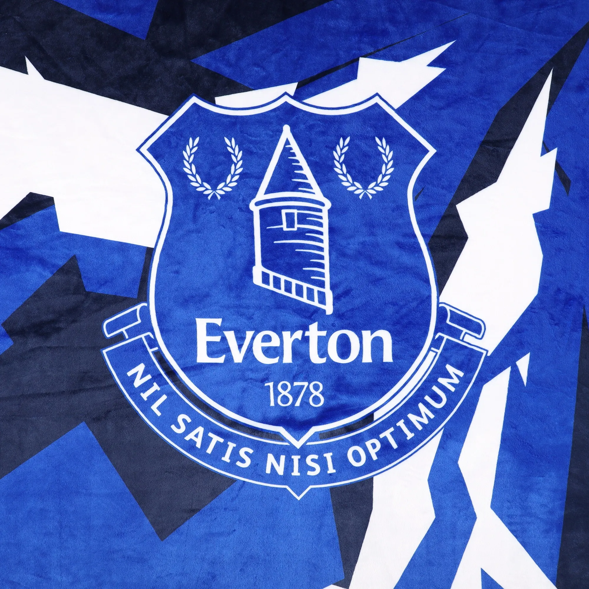 Everton Crest Flannel Fleece Blanket