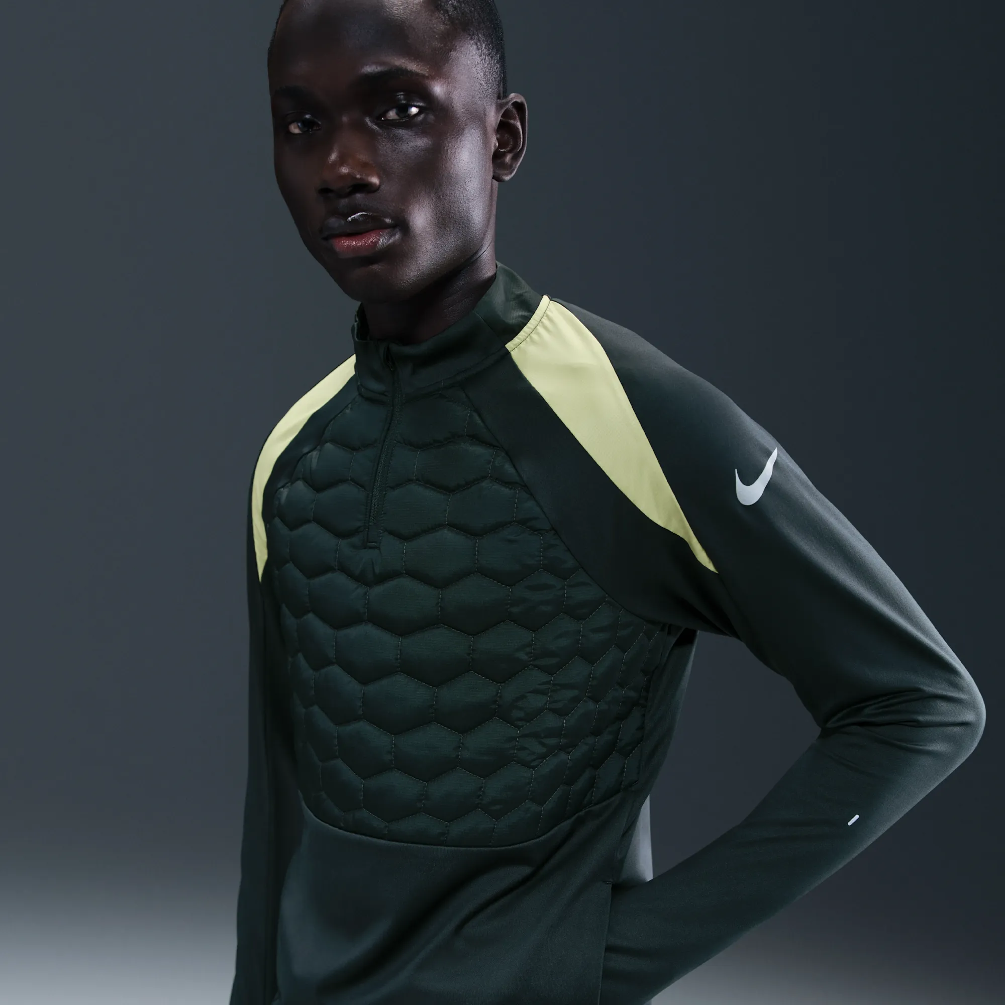 Nike Strike Men's Therma-FIT Football Drill Top - Green - Polyester/Elastane