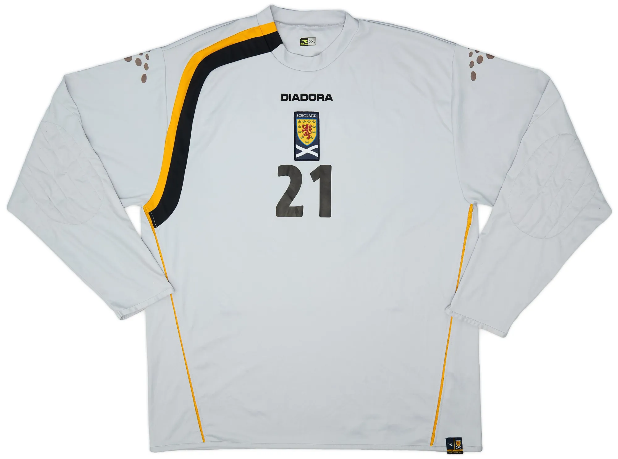 Diadora Scotland Mens LS Goalkeeper Home Shirt 2006