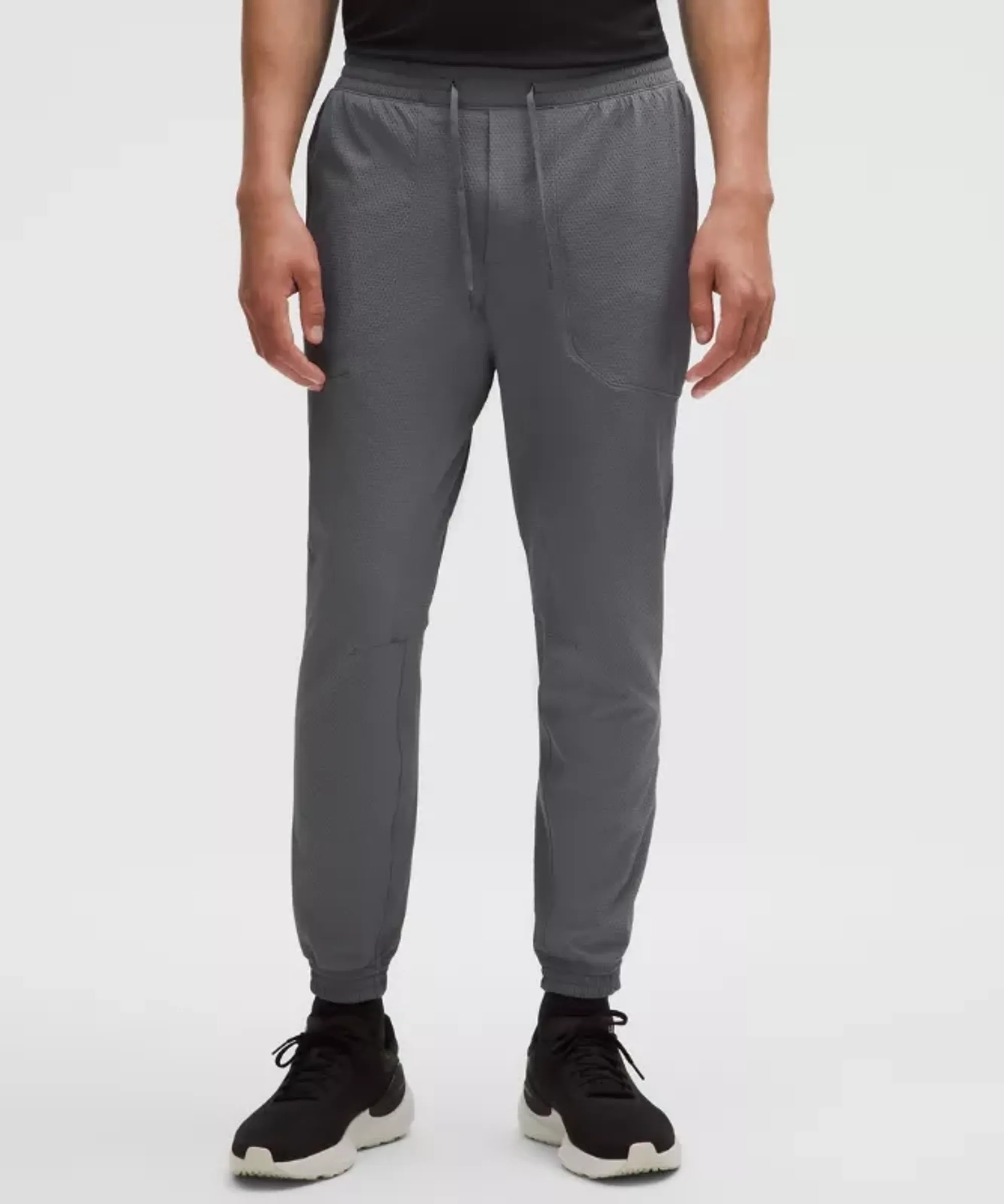 lululemon – Men's License to Train Textured Joggers Regular – Color Grey – Size Large