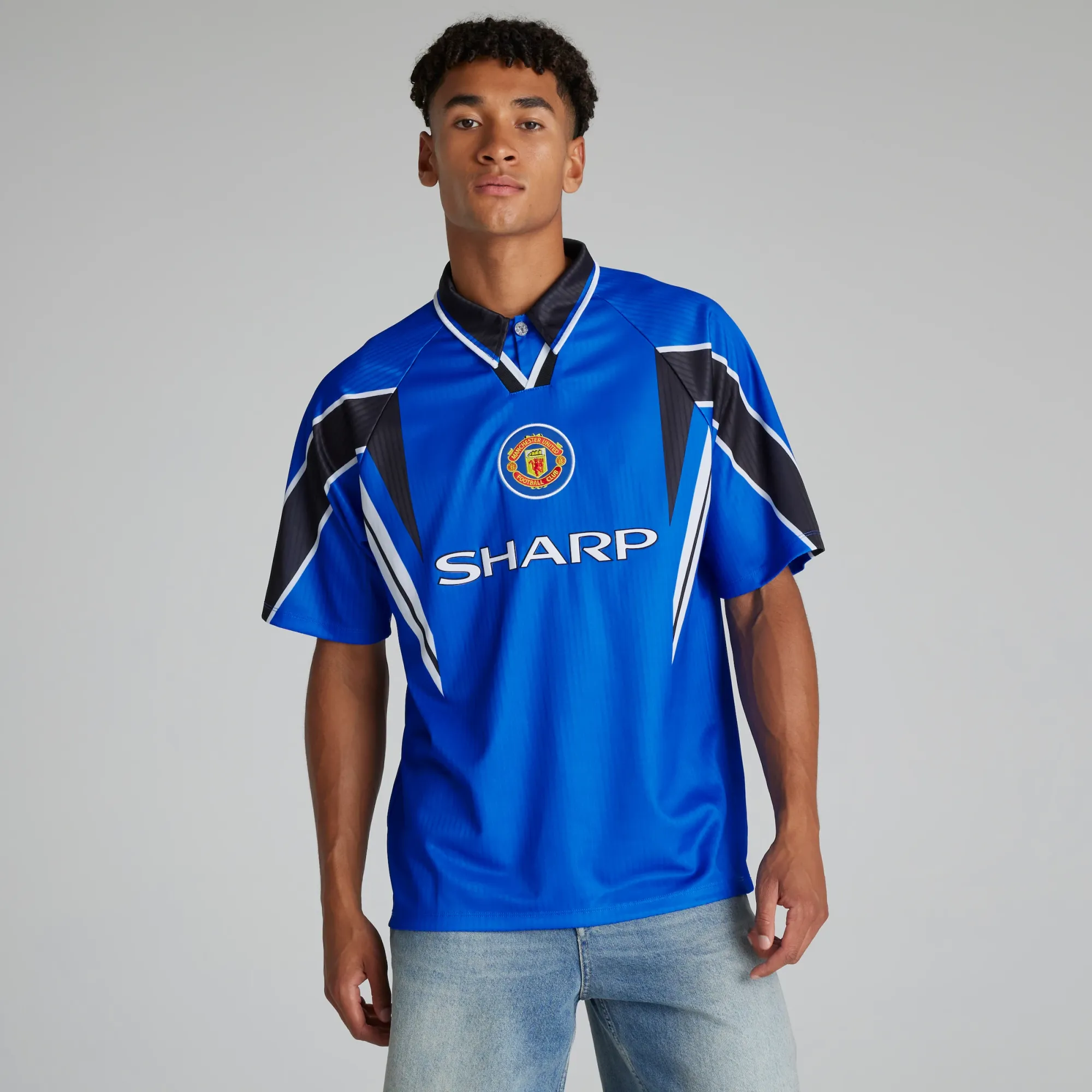  Manchester United 1997-98 Retro Third Shirt Blue