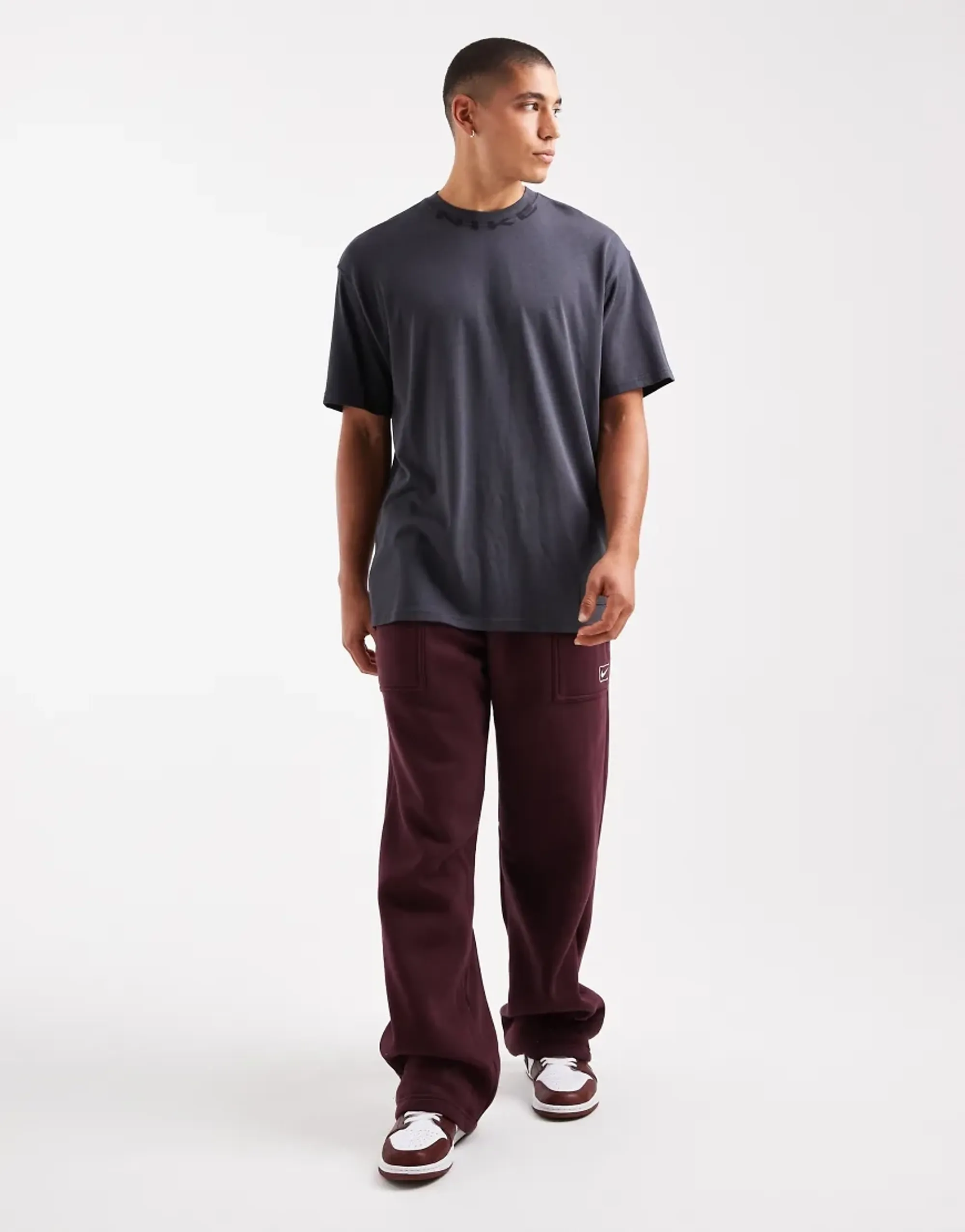 Nike Street Fleece Tapered Joggers In Burgundy