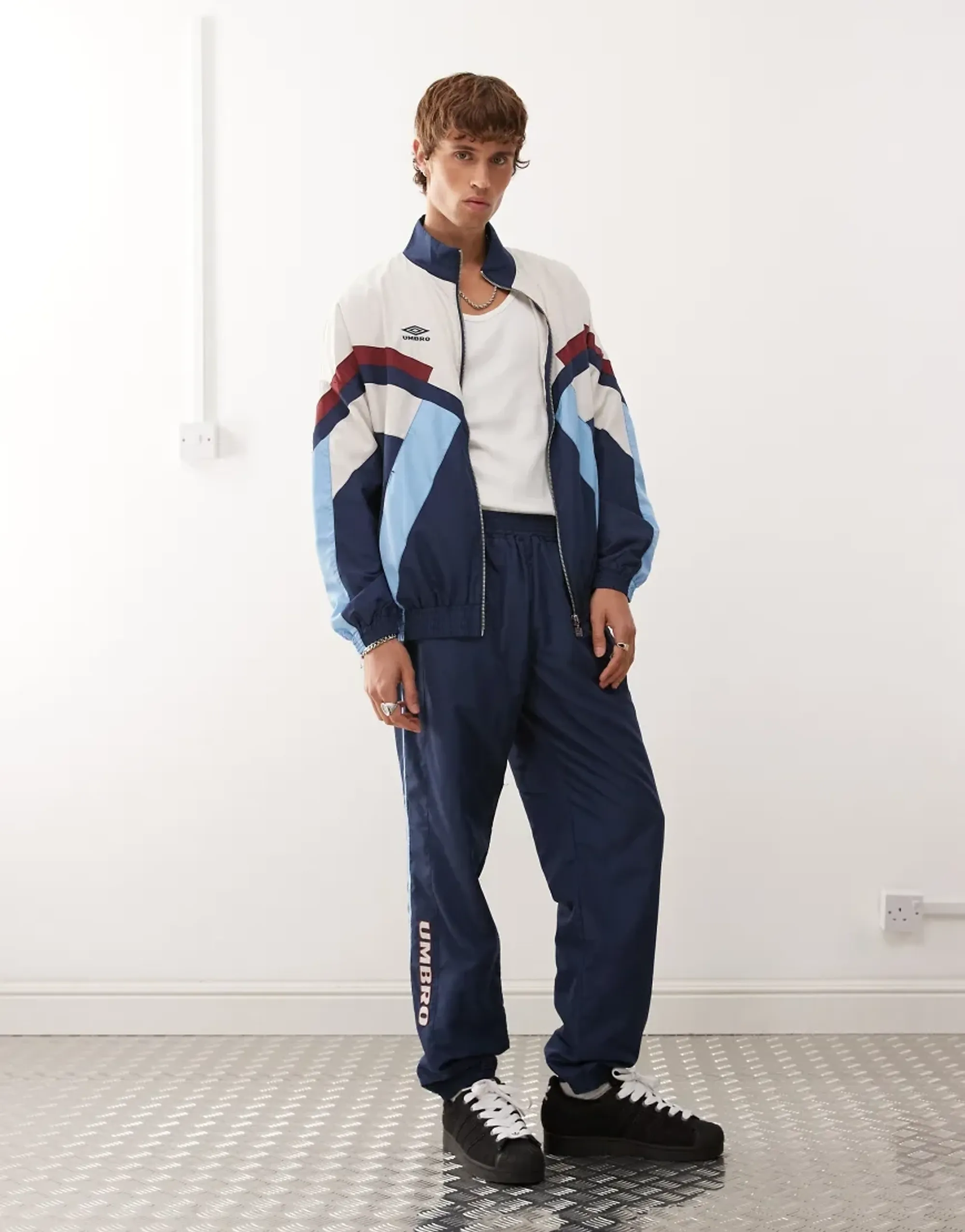 Umbro Relaxed Track Pant In Blue Multi