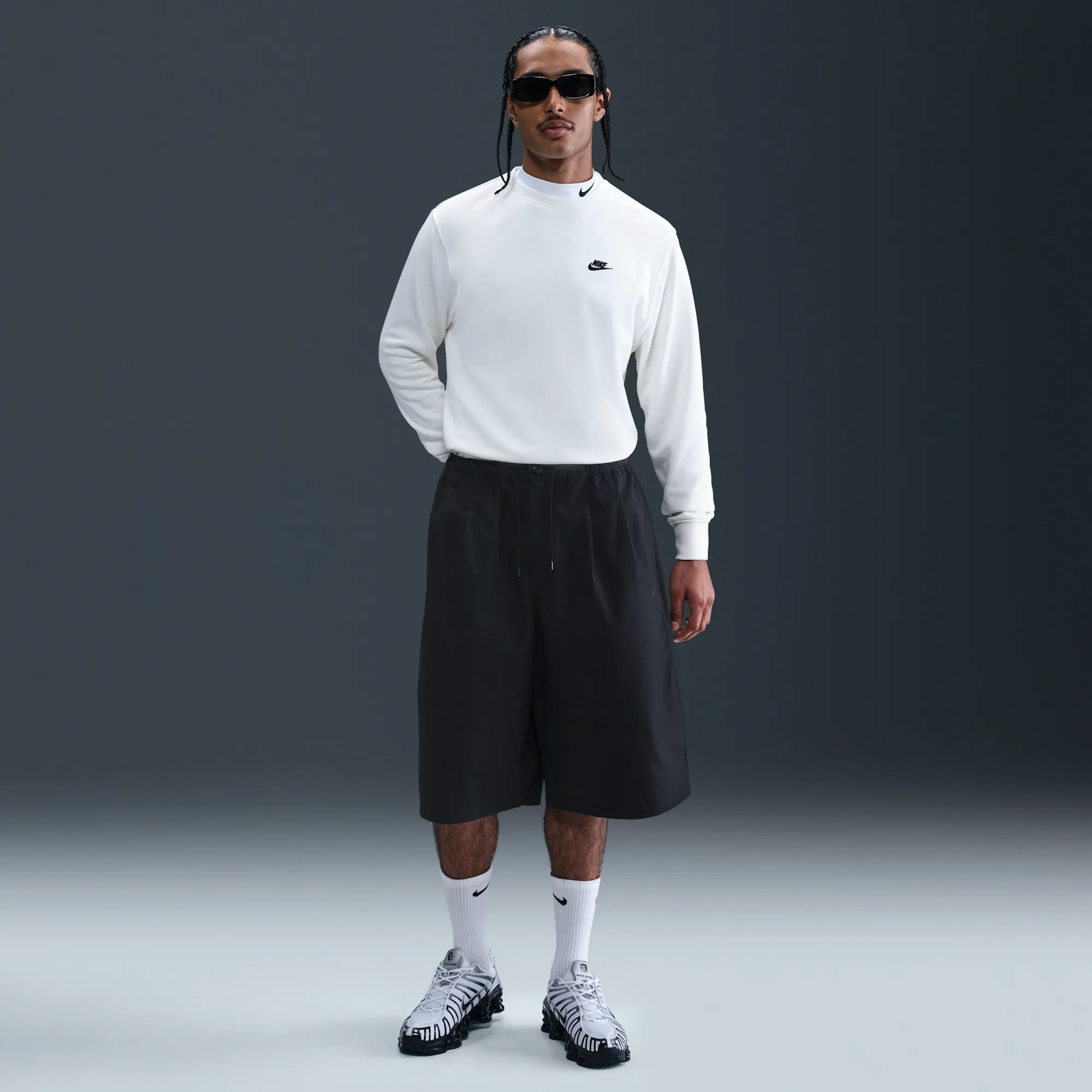 Nike Club Men's Oversized Shorts - Black - Cotton