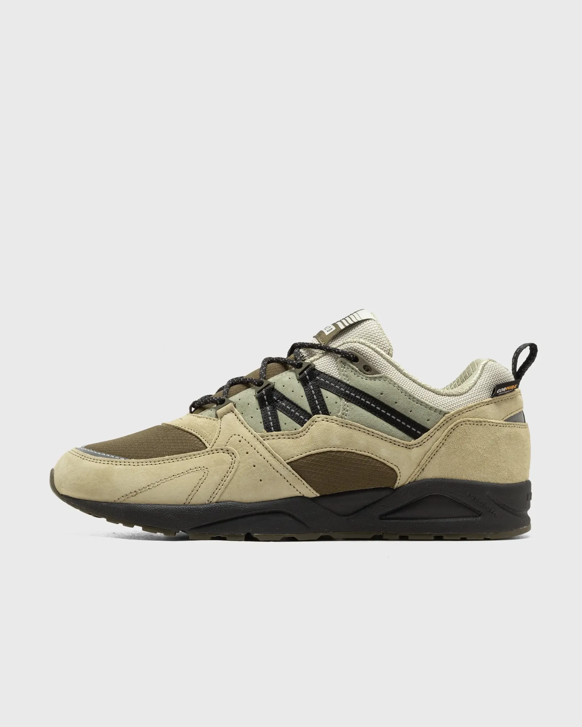 Karhu Fusion 2.0 - Pale Olive Green / Jet Black