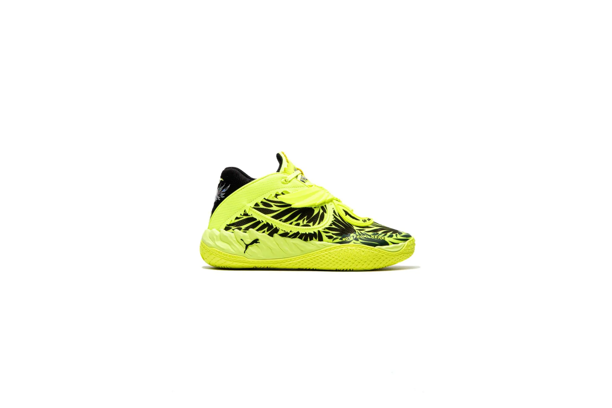 PUMA MB.05 Voltage Basketball Shoes Unisex, Yellow Alert/Black