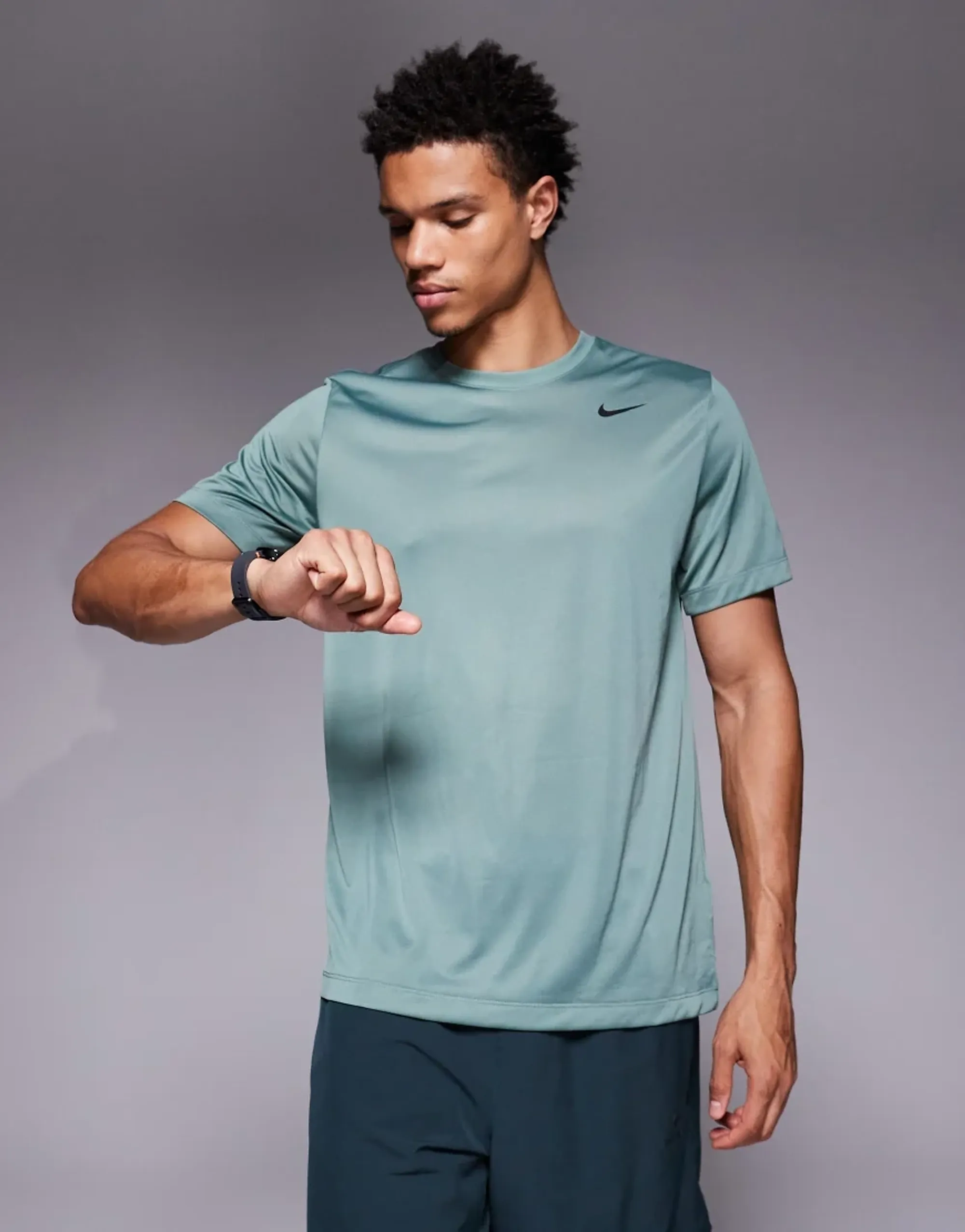 Nike Training Legend Dri-Fit T-Shirt In Green