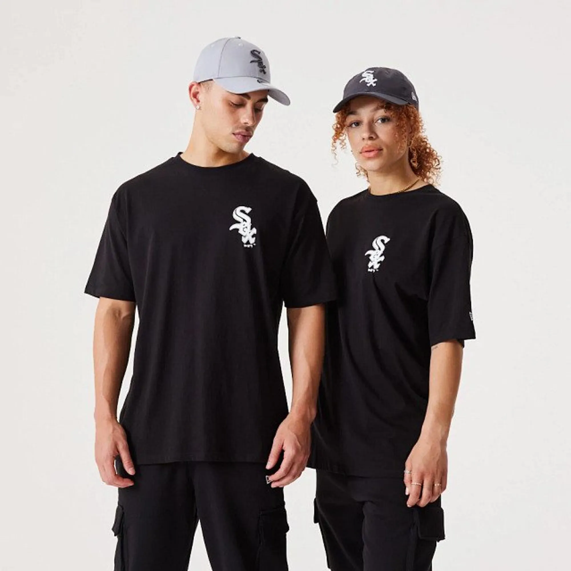 Chicago White Sox MLB Essential Black Oversized T-Shirt New Era Cap adult unisex
